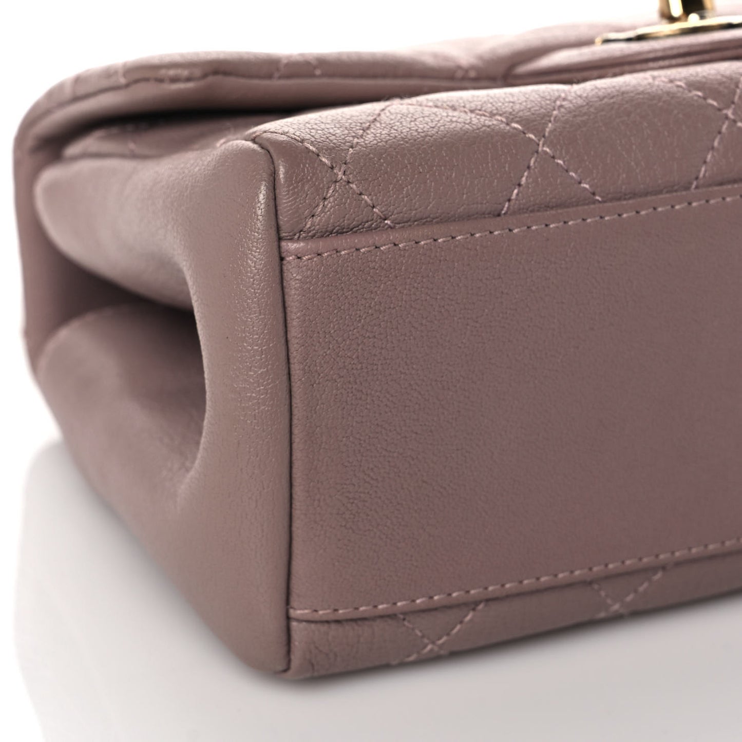 Shiny Sheepskin Quilted Mini Trapezio Flap Pink