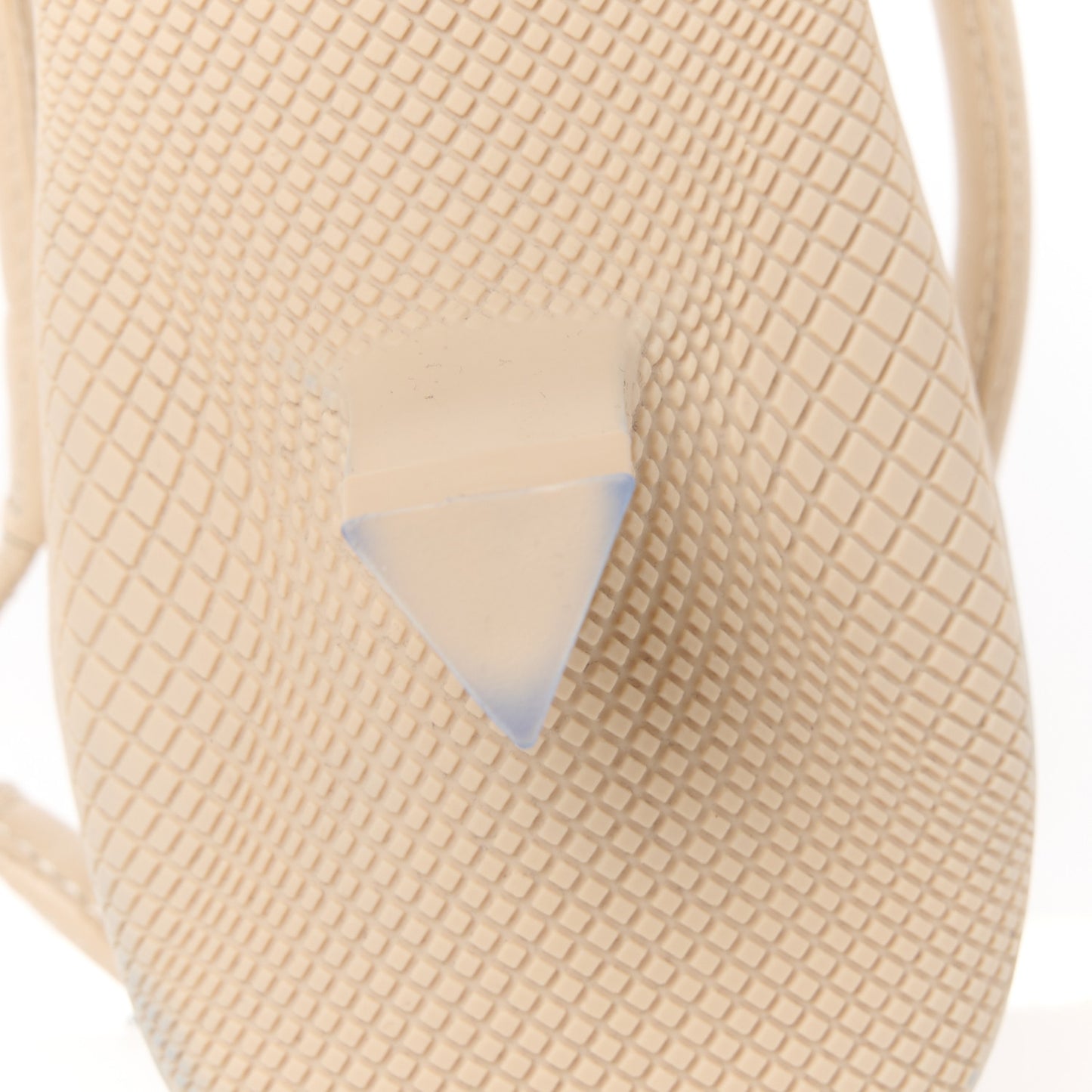 Spazzolato Triangle Logo Pointed Toe 45mm Slingback Pumps 36 Deserto