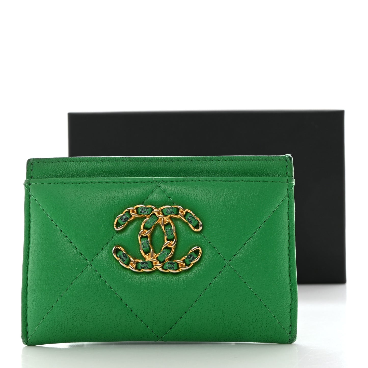 Lambskin Quilted Chanel 19 Card Holder Green