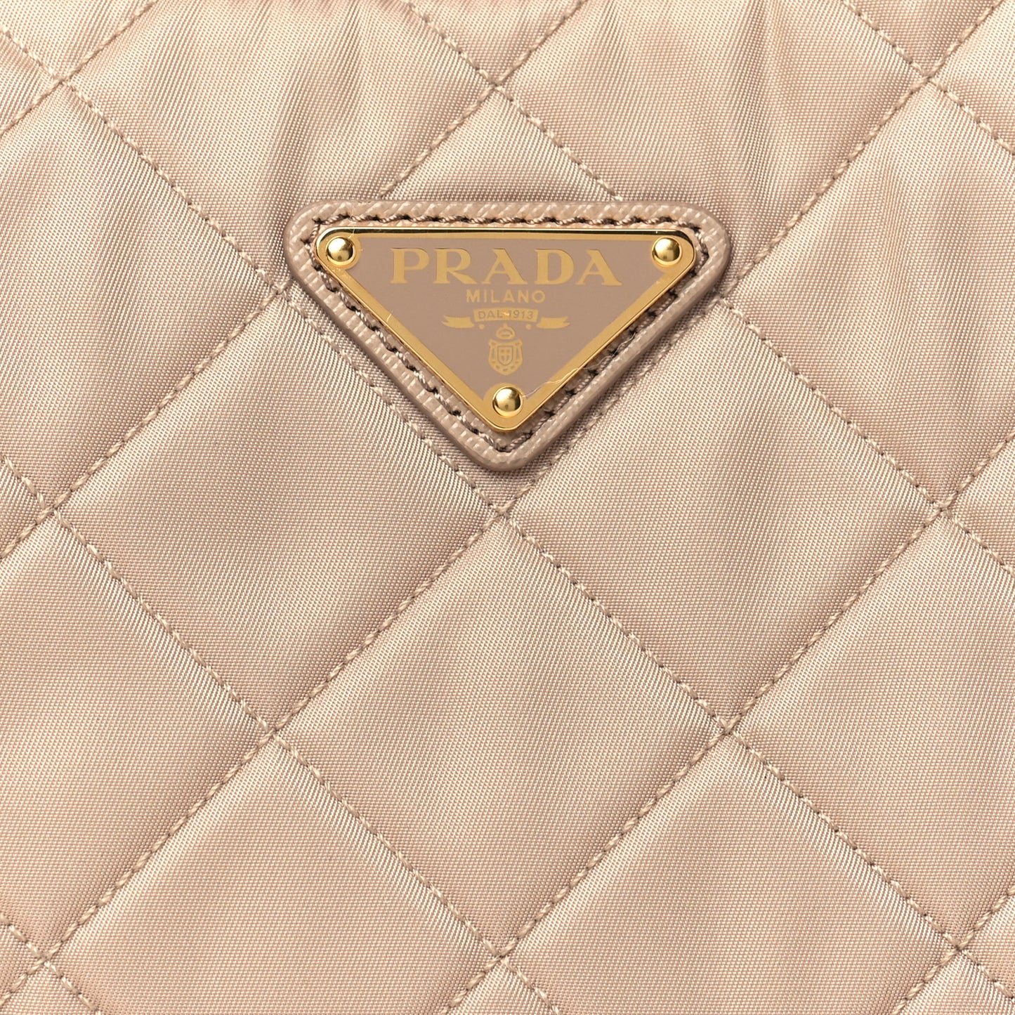 Tessuto Nylon Impuntu Quilted Shoulder Bag Cammeo