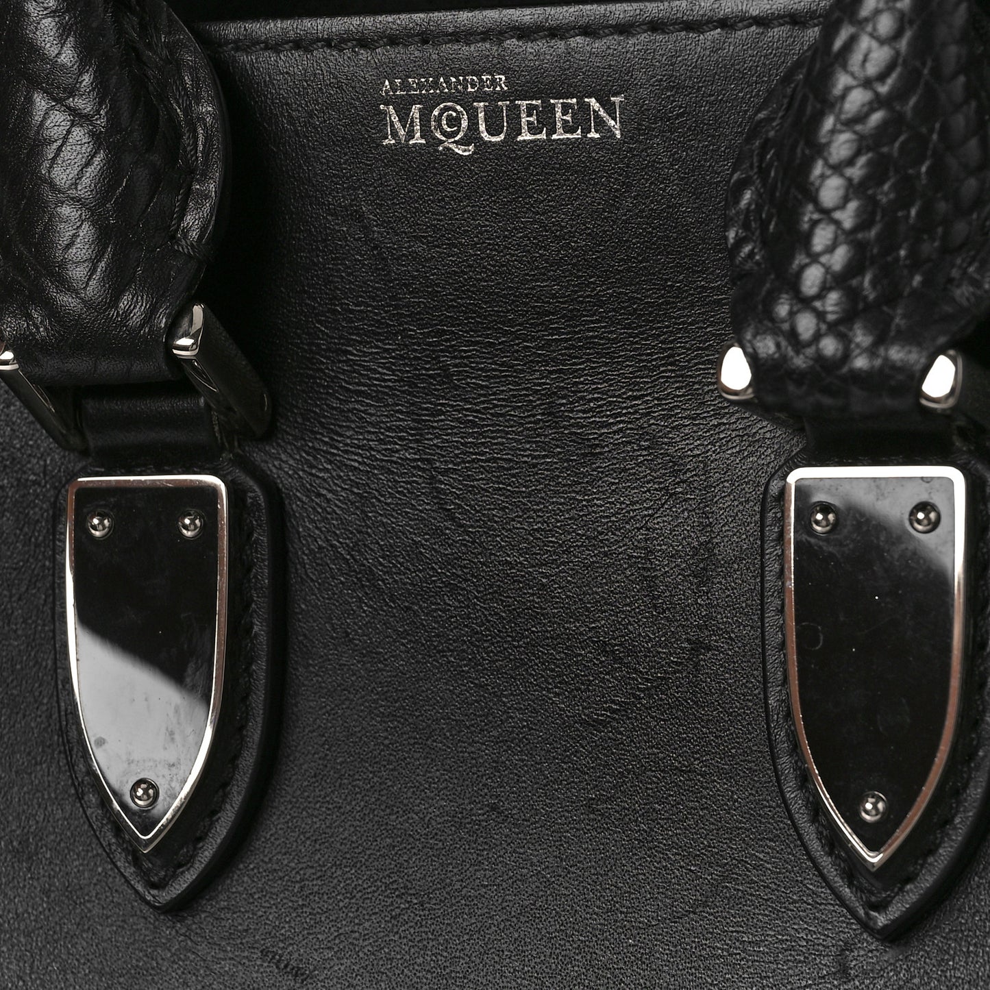 Soft Calfskin Small Enamel Plate Heroine Powder Black