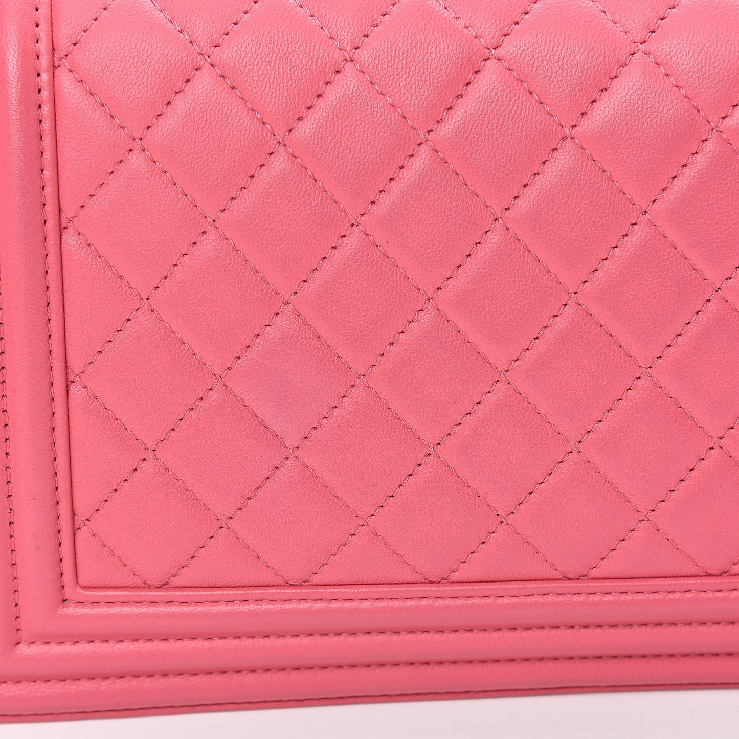 Lambskin Quilted Medium Boy Flap Pink