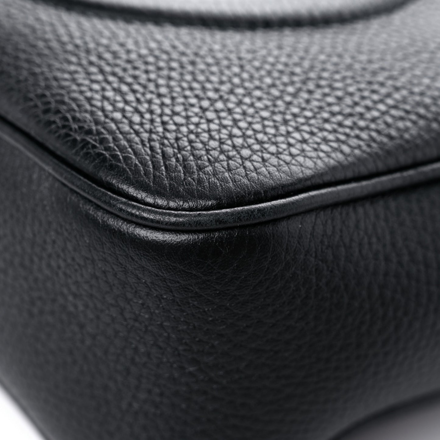 Pebbled Calfskin Small Soho Disco Bag Black