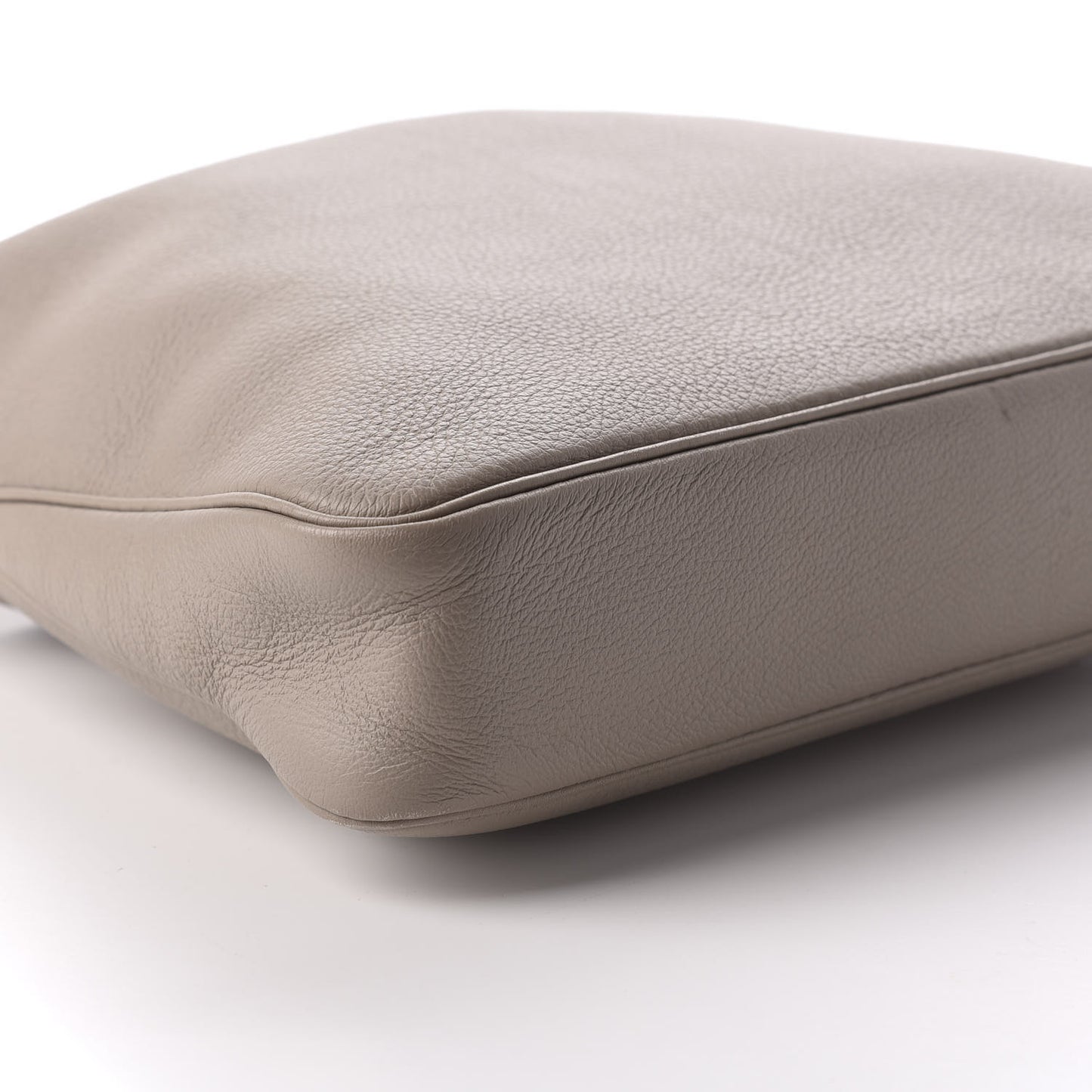 Taurillon Clemence Massai PM Gris Tourterelle