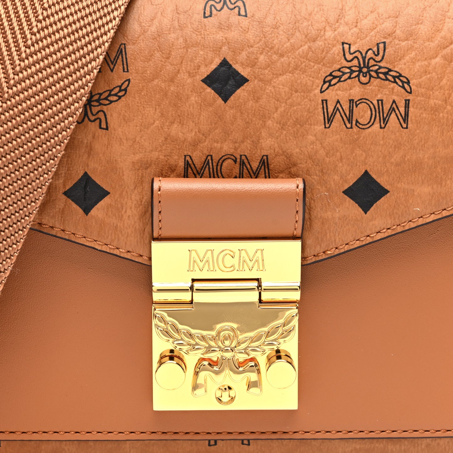 Visetos Small Millie Crossbody Belt Bag Cognac