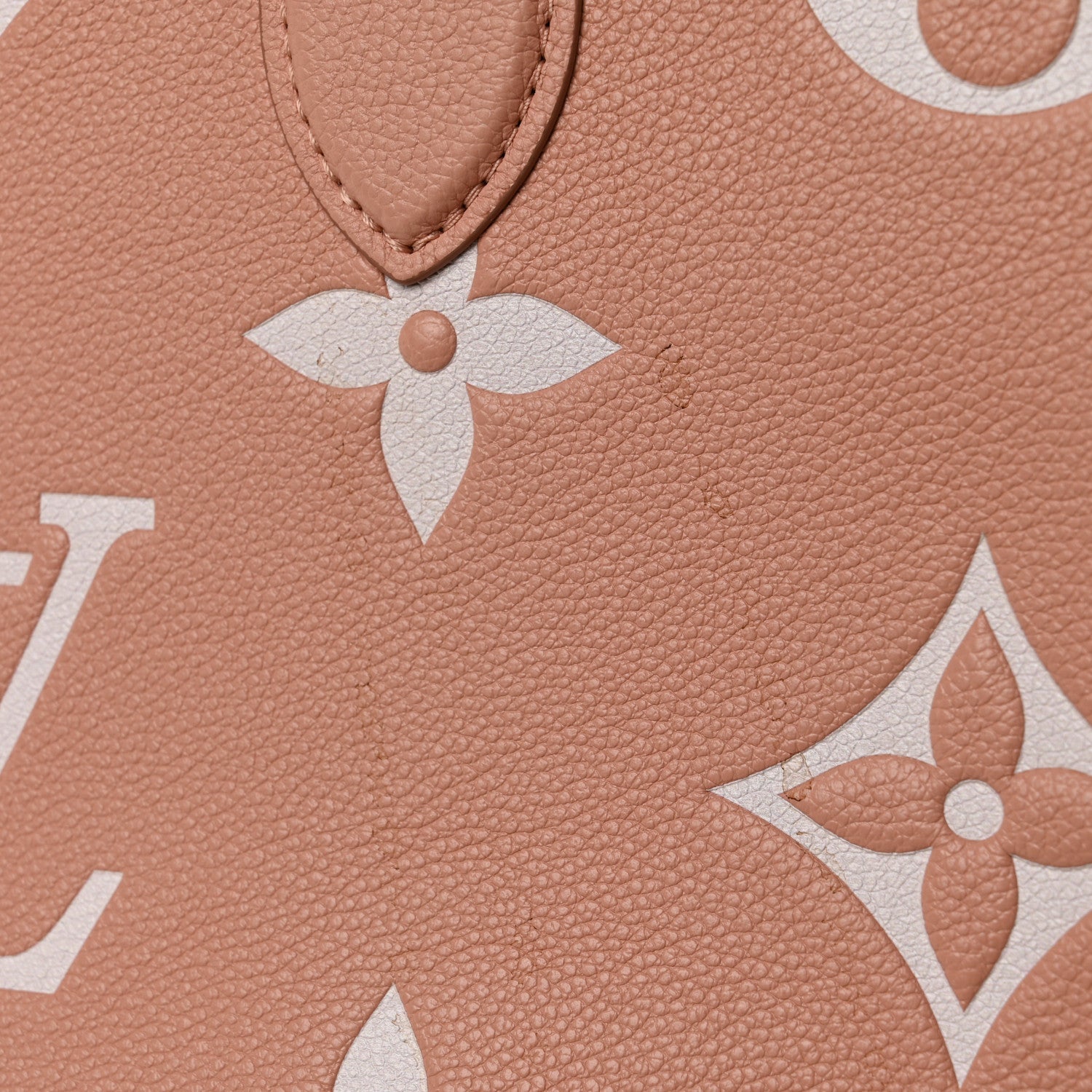 Louis Vuitton Empreinte Monogram Giant Onthego MM Rose Trianon Creme 10 of 10