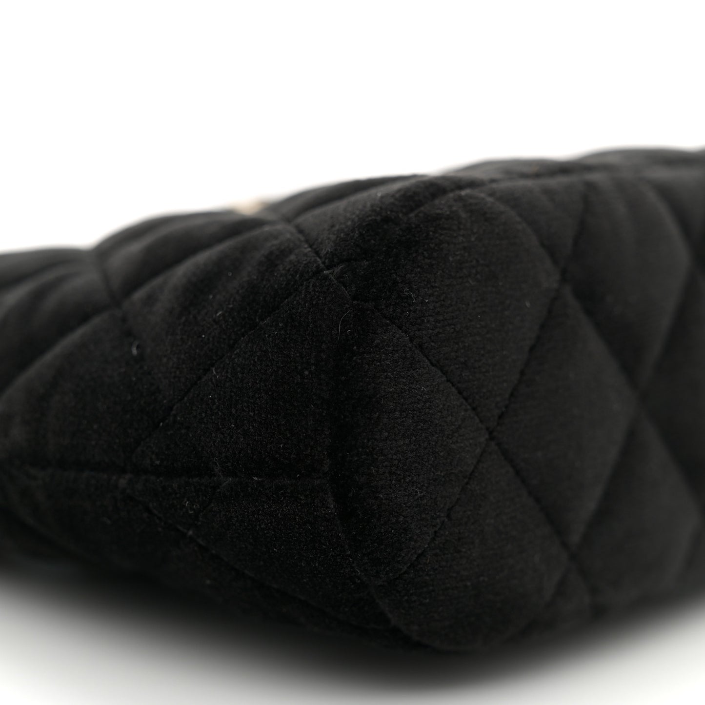 Velvet Quilted Shiny Coco Clutch With Chain Black