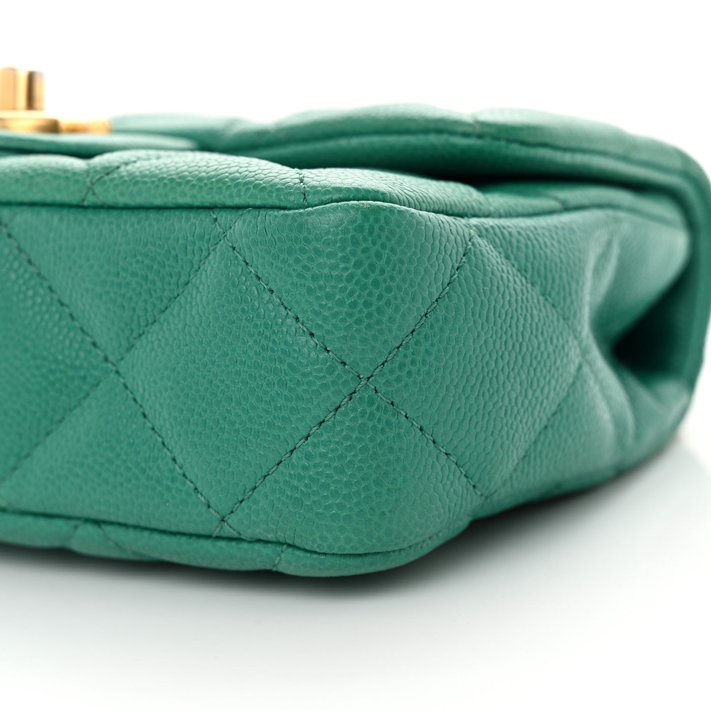 Caviar Quilted Mini Sweetheart Flap Green