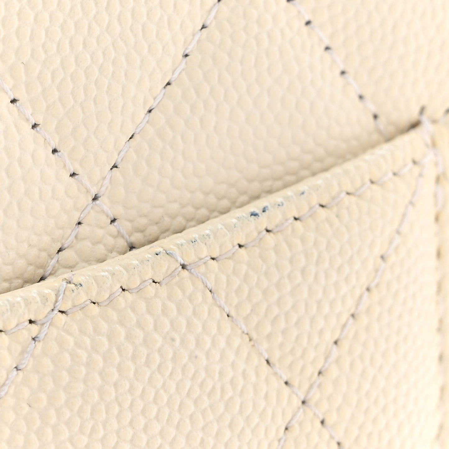 Caviar Quilted Wallet on Chain WOC White
