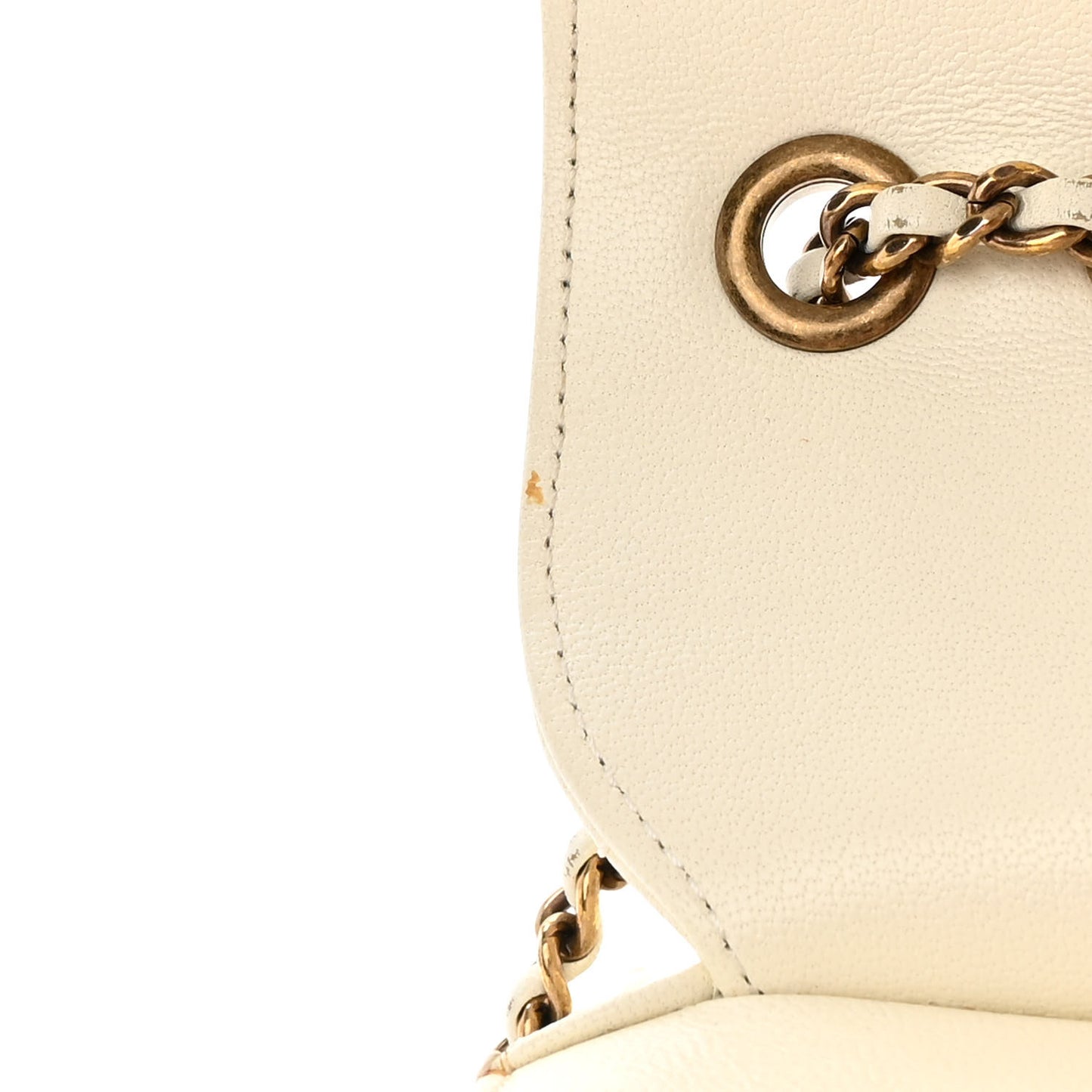 Sheepskin Quilted Beauty Lock Flap White