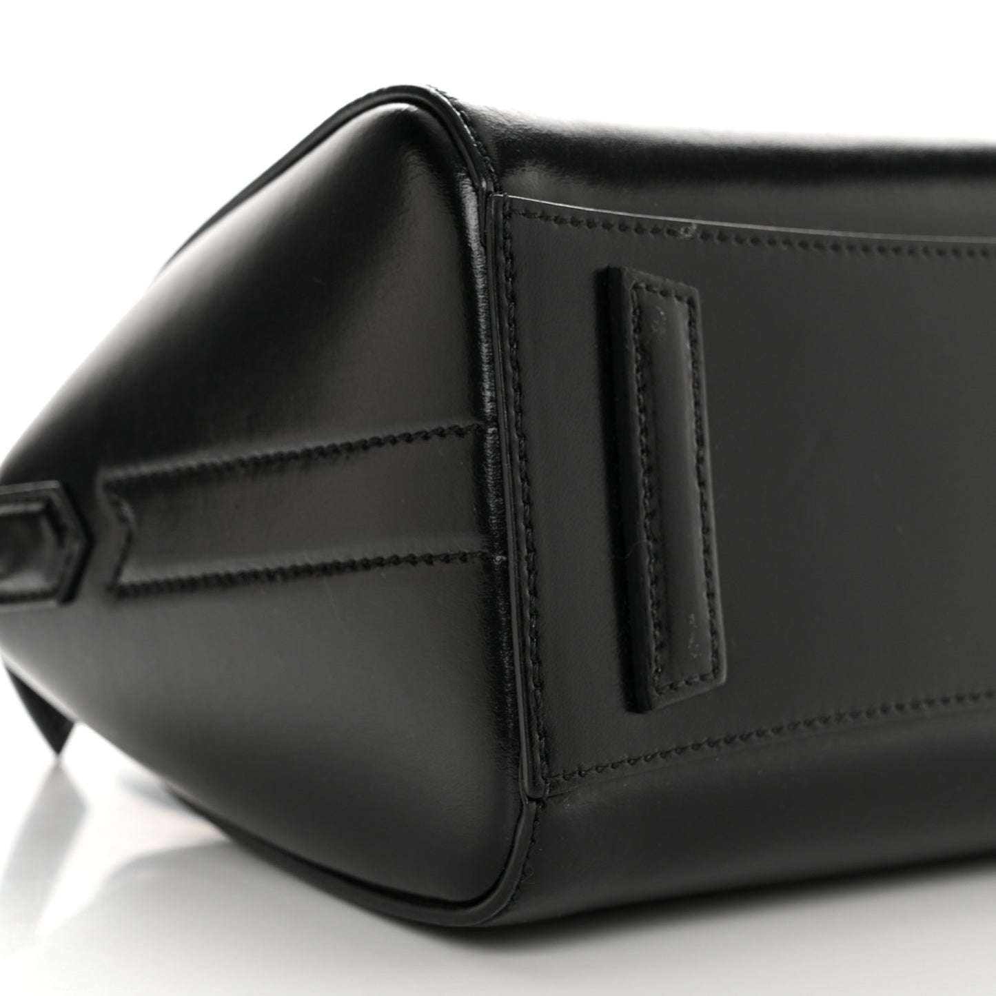 Shiny Lord Calfskin Mini Antigona Black