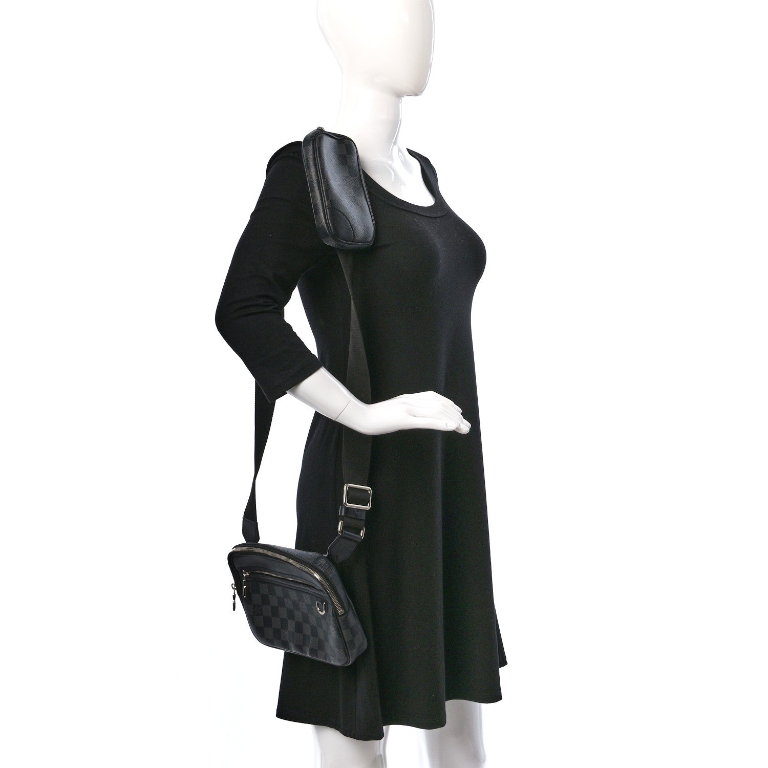 Louis Vuitton Damier Graphite Scott Messenger 2 of 9