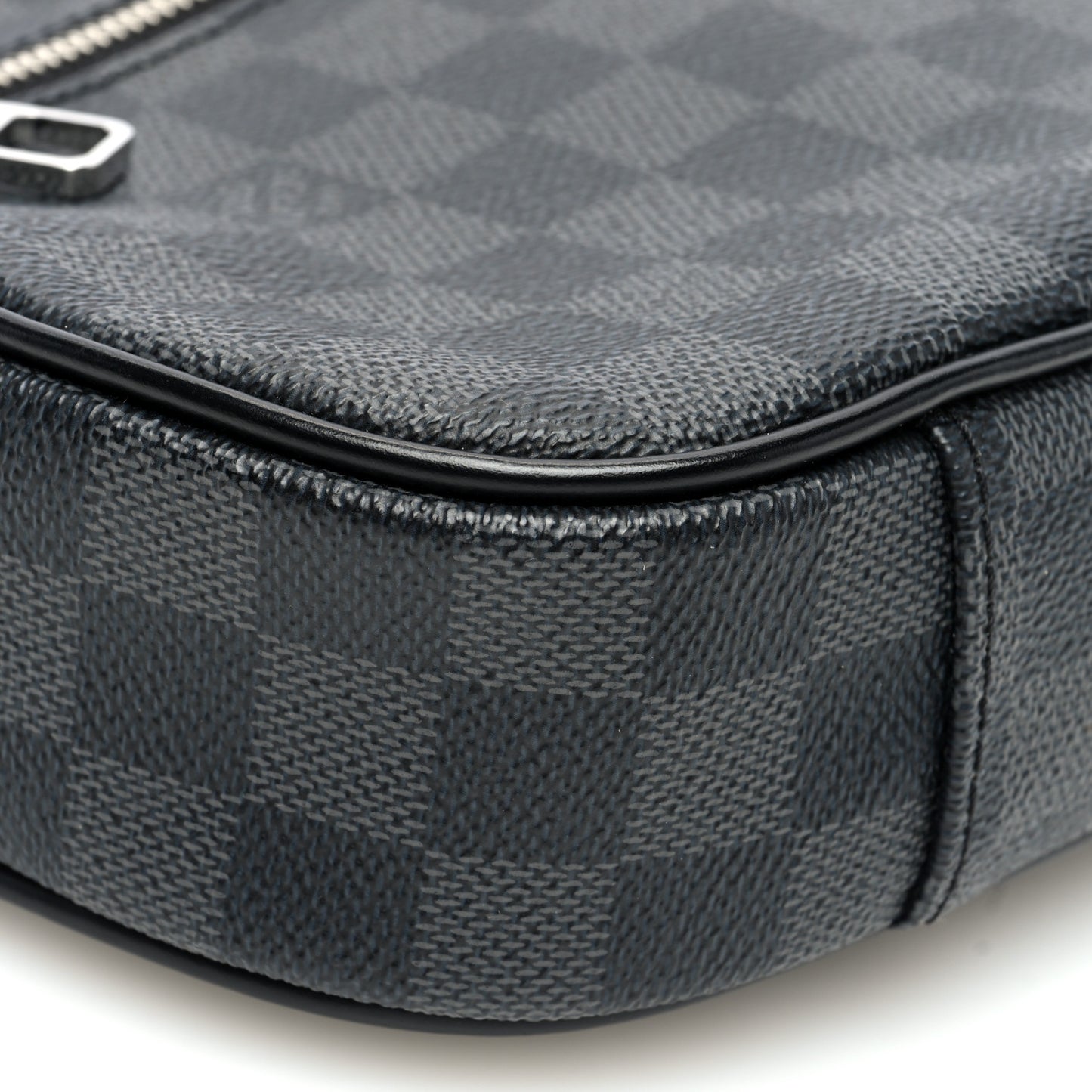 Damier Graphite Ambler