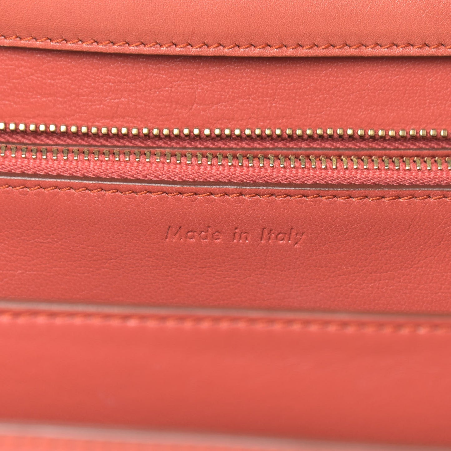 Box Calfskin Medium Classic Box Flap Bag Lipstick