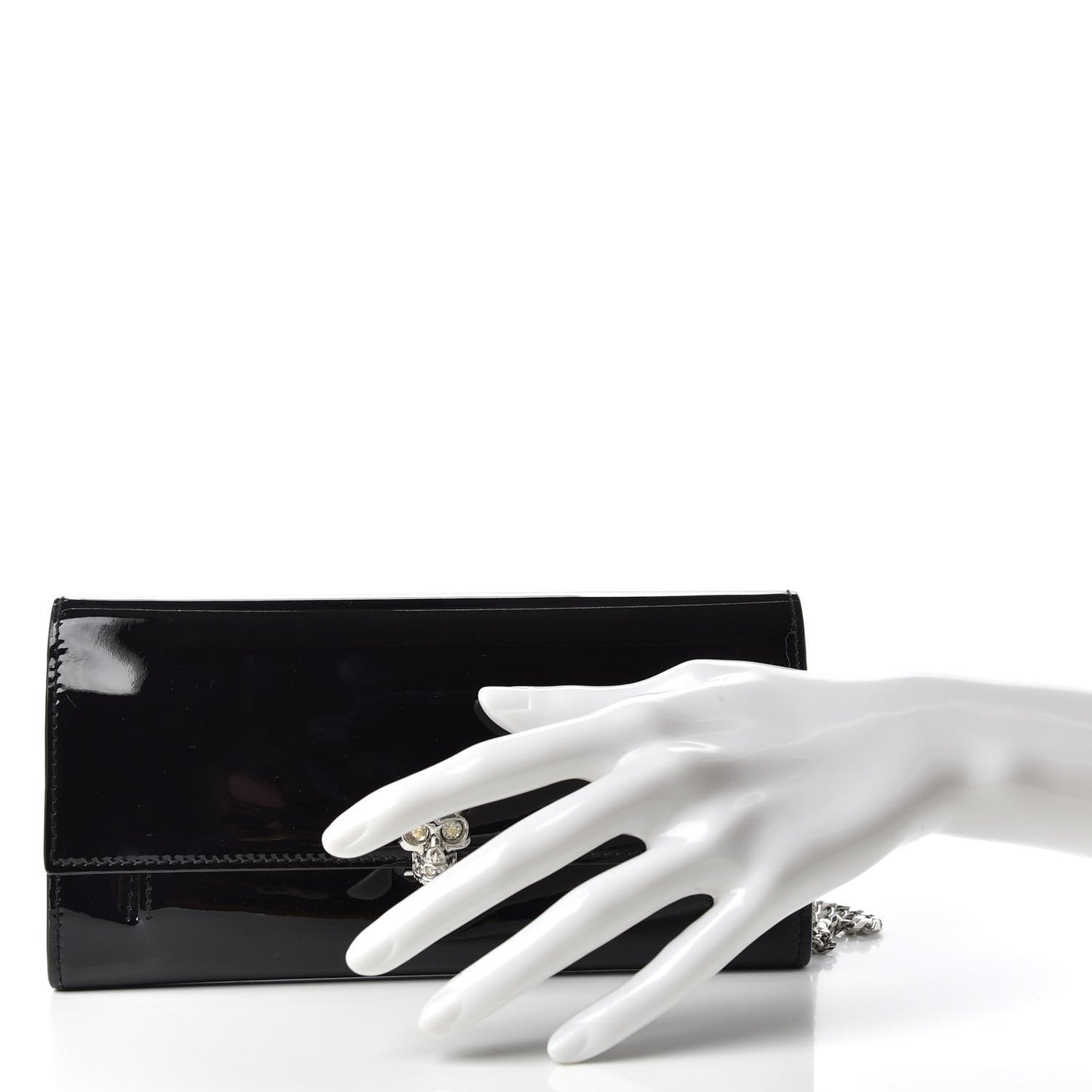 Patent Skull Wallet on Chain Black