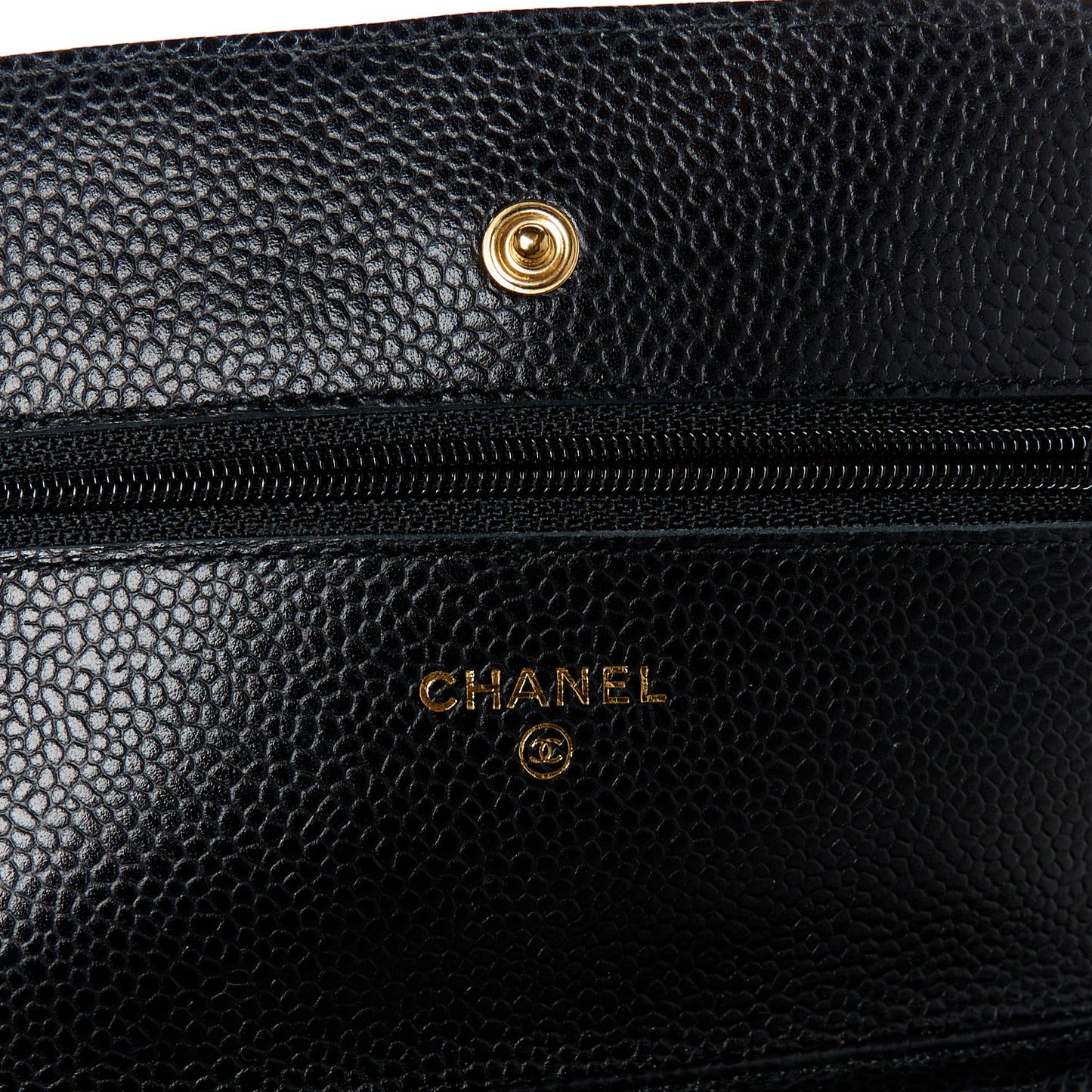 Caviar Quilted Wallet on Chain WOC Black