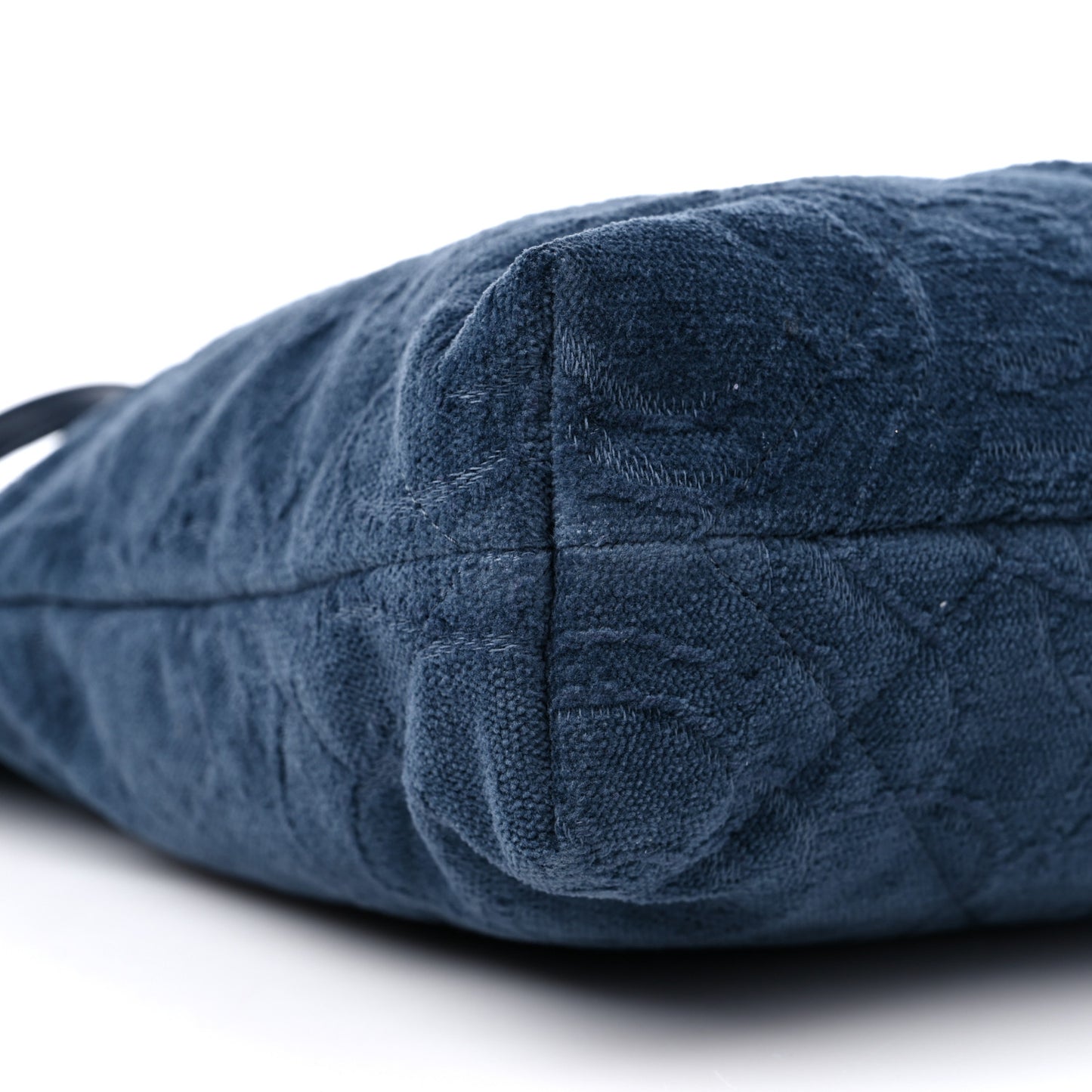 Velvet Camellia Quilted Small Chanel 22 Dark Blue