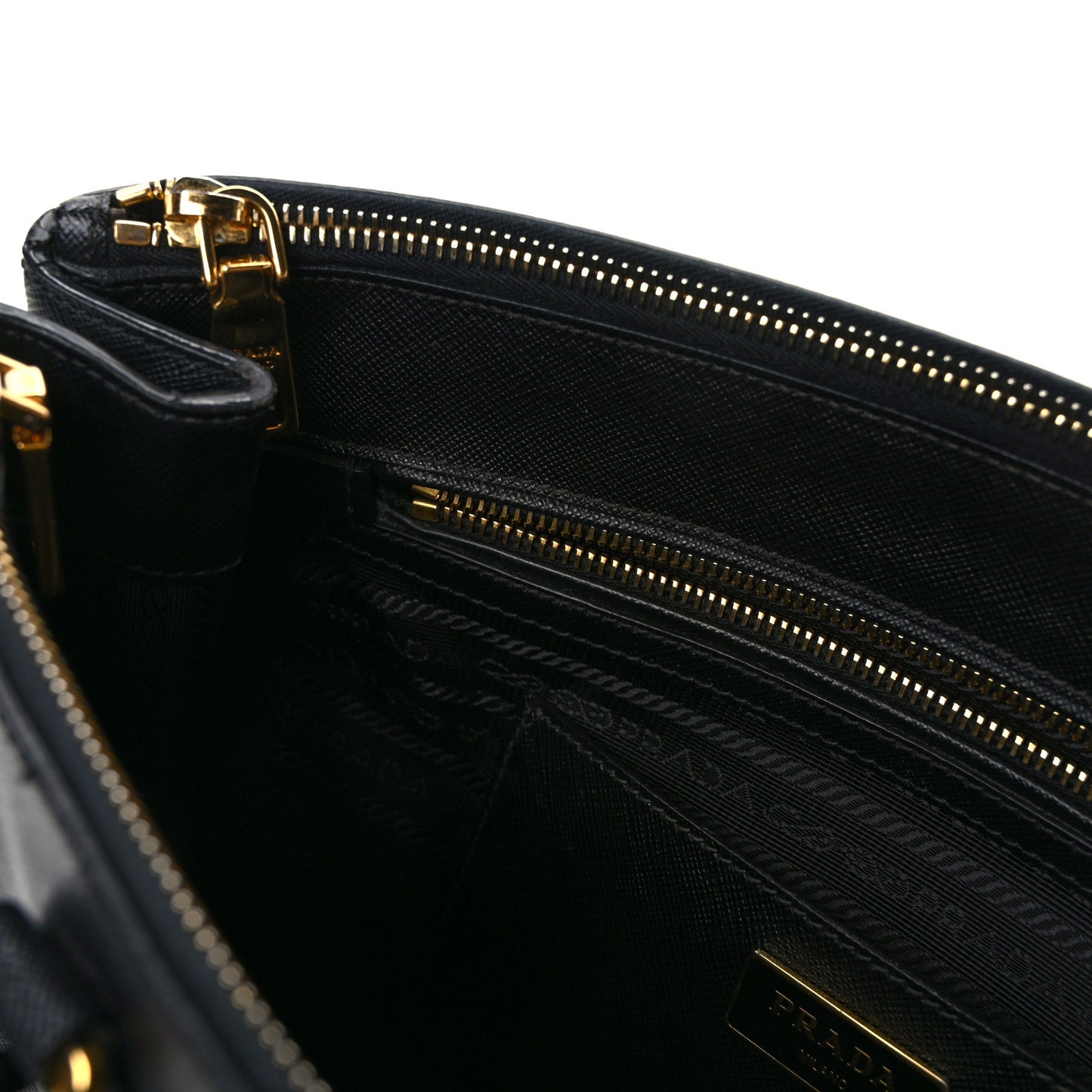 Saffiano Medium Galleria Double Zip Tote Black
