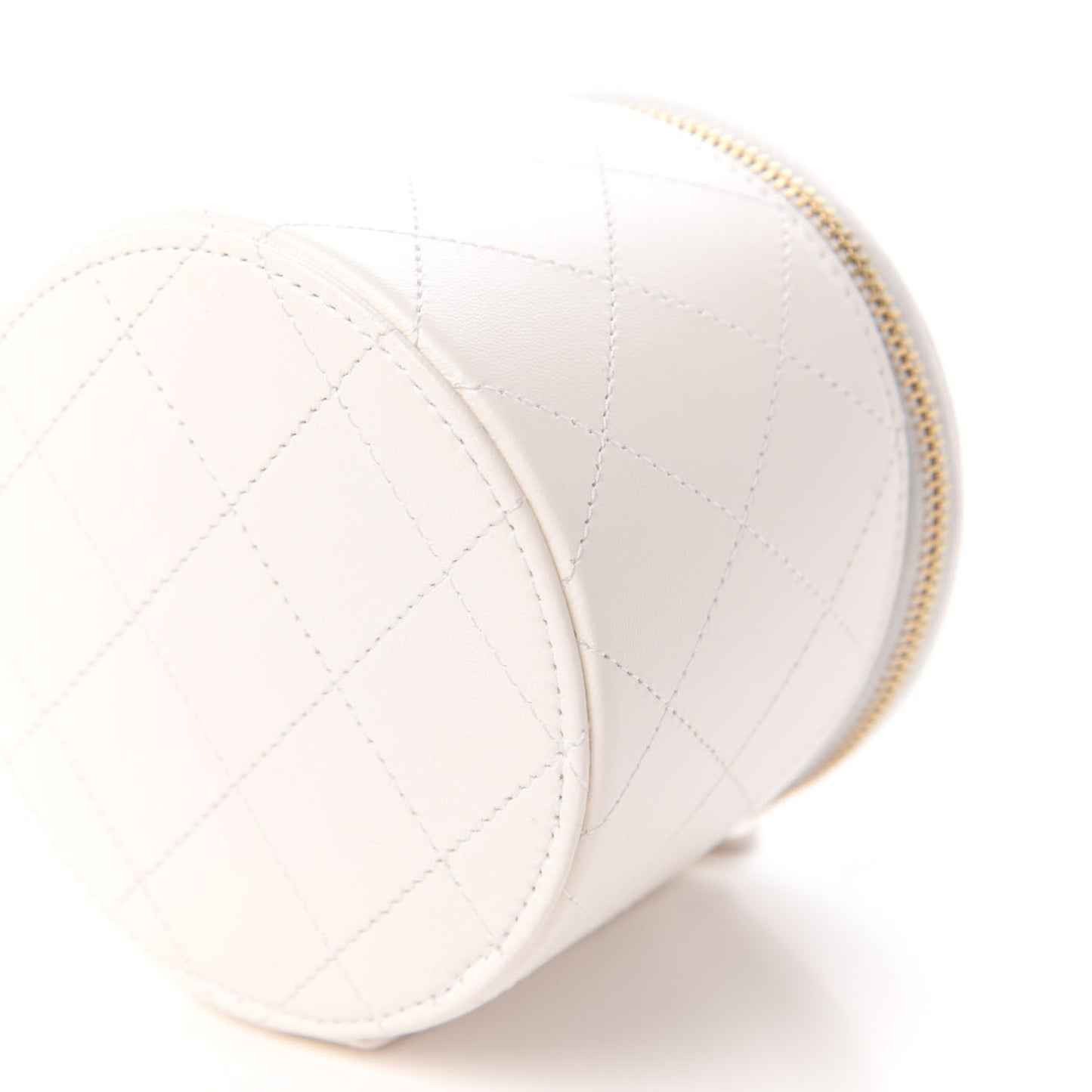Lambskin Quilted Round Small Vanity Case With Chain White Black