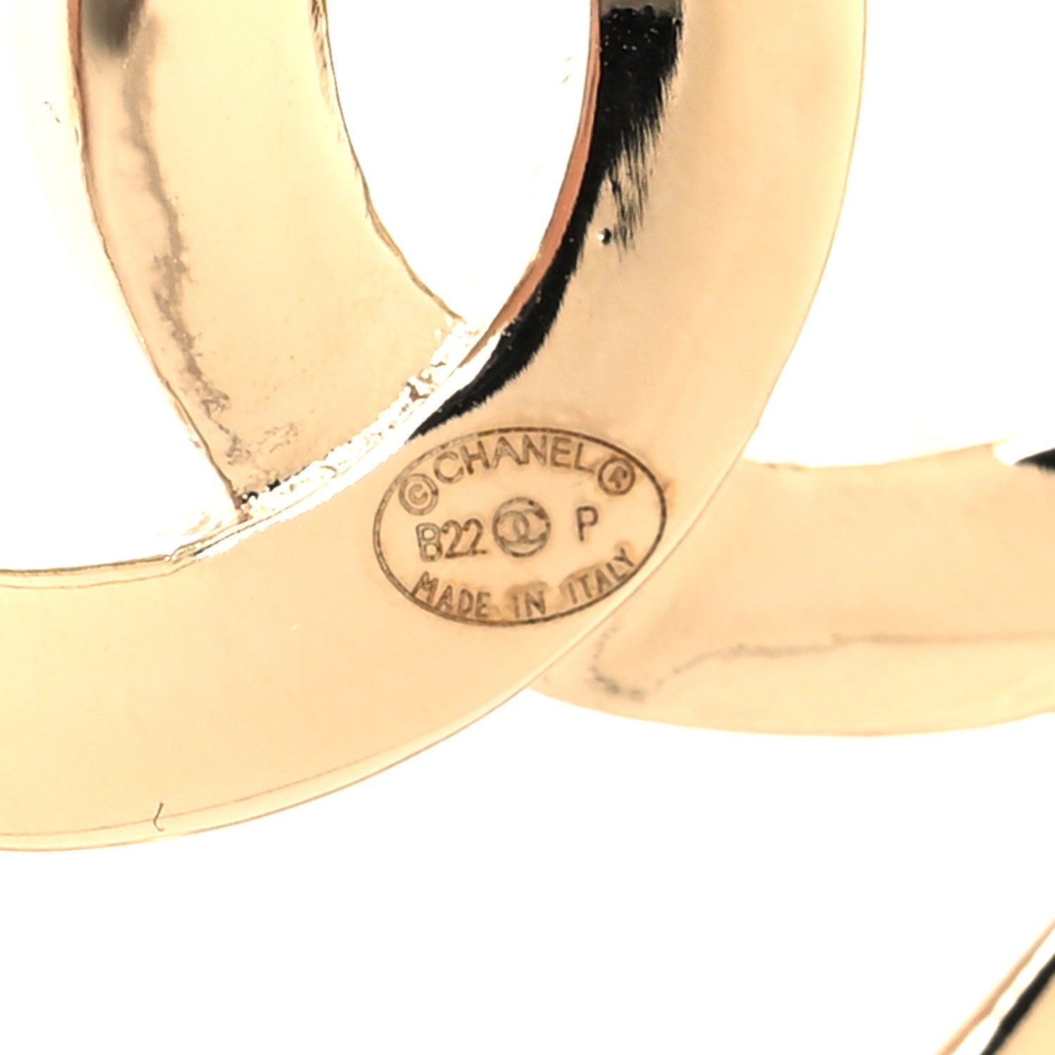 Chanel Metal CC Heart Coco In Love Brooch Gold 3 of 4
