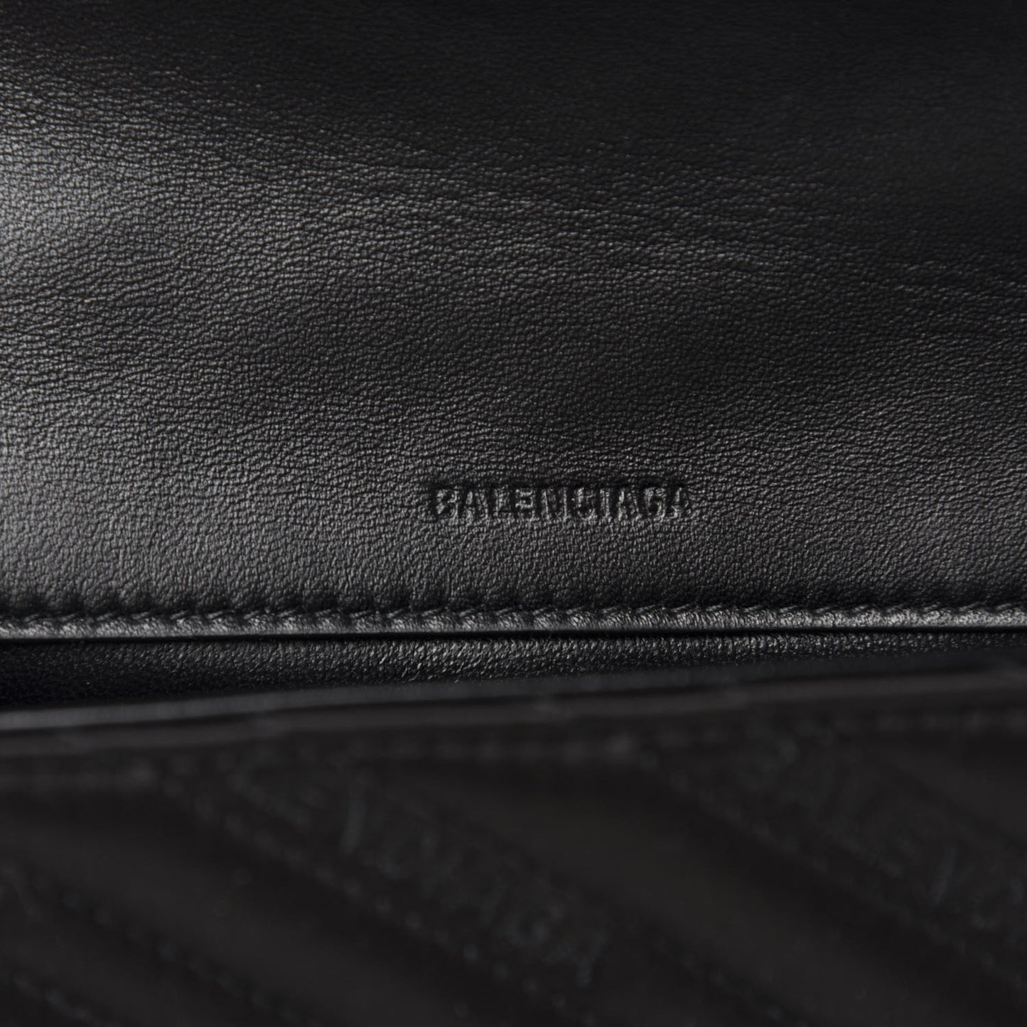 Satin Jacquard Logo Matelasse BB Chain Wallet Black