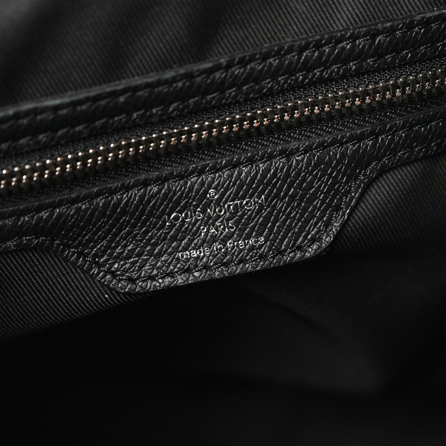 Taiga Monogram Eclipse Keepall Bandouliere 50 Black