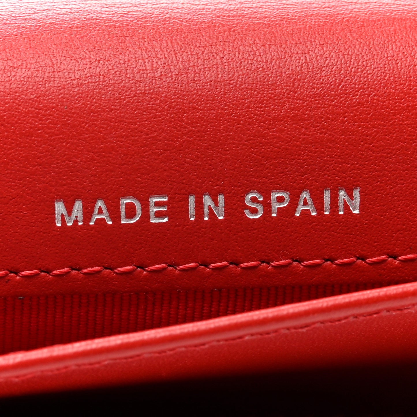 Caviar Quilted CC Long Double Wallet Red