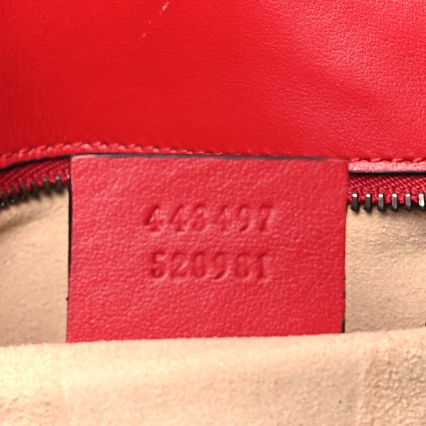 Calfskin Matelasse Small GG Marmont Shoulder Bag Hibiscus Red