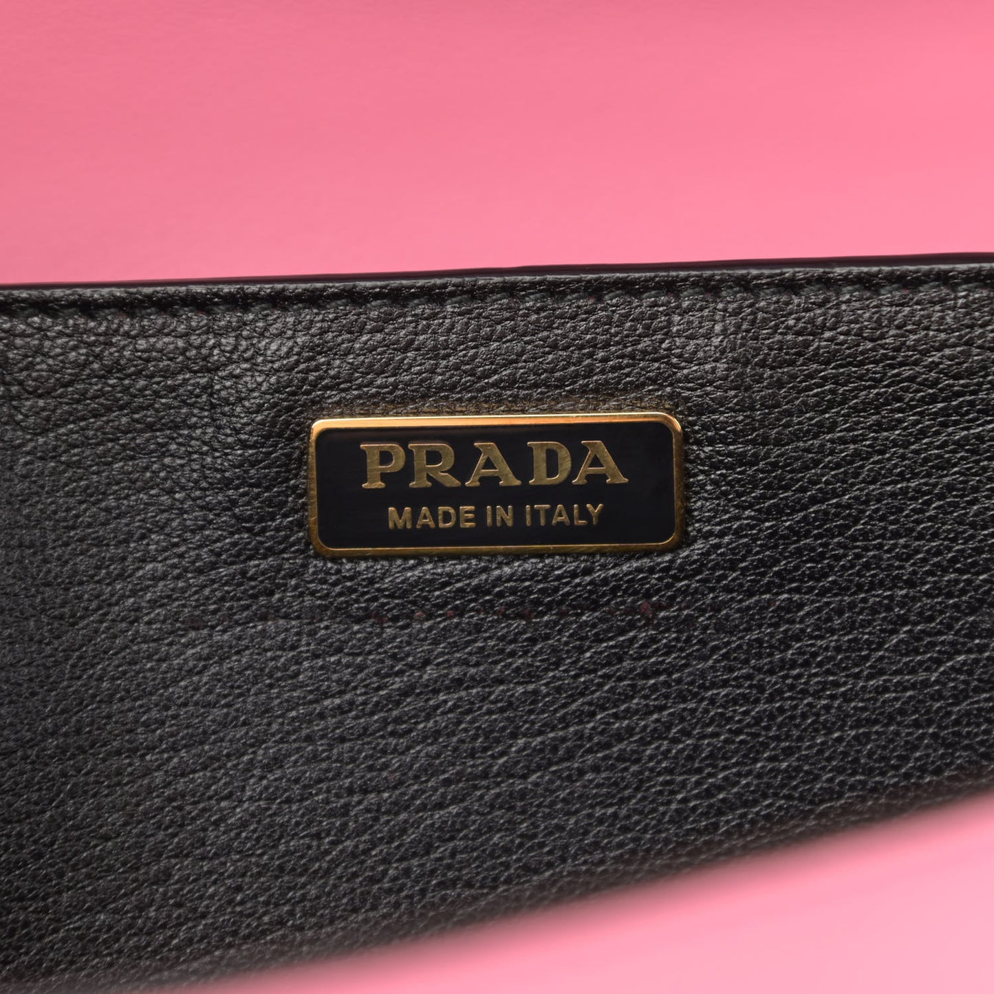 City Calf Saffiano Cahier Bag Fuxia Black