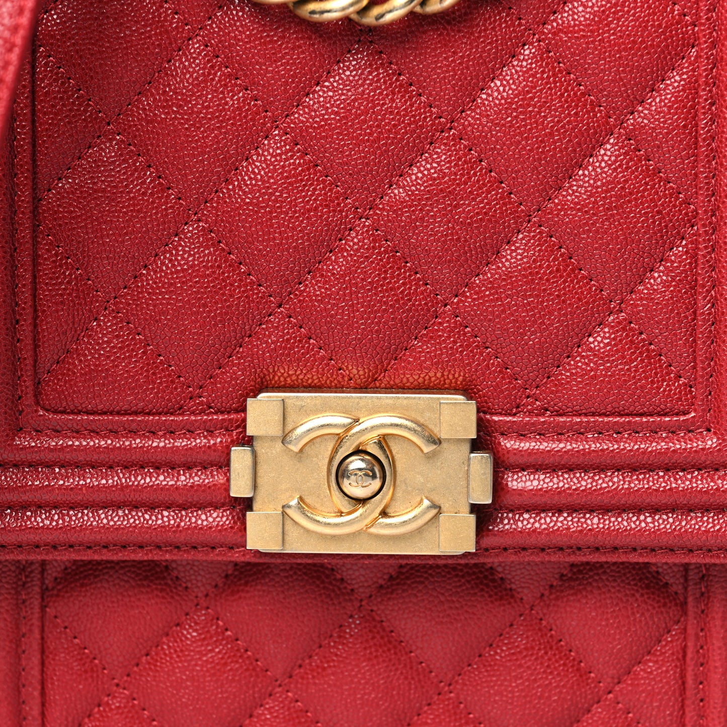 Caviar Quilted North South Boy Flap Red