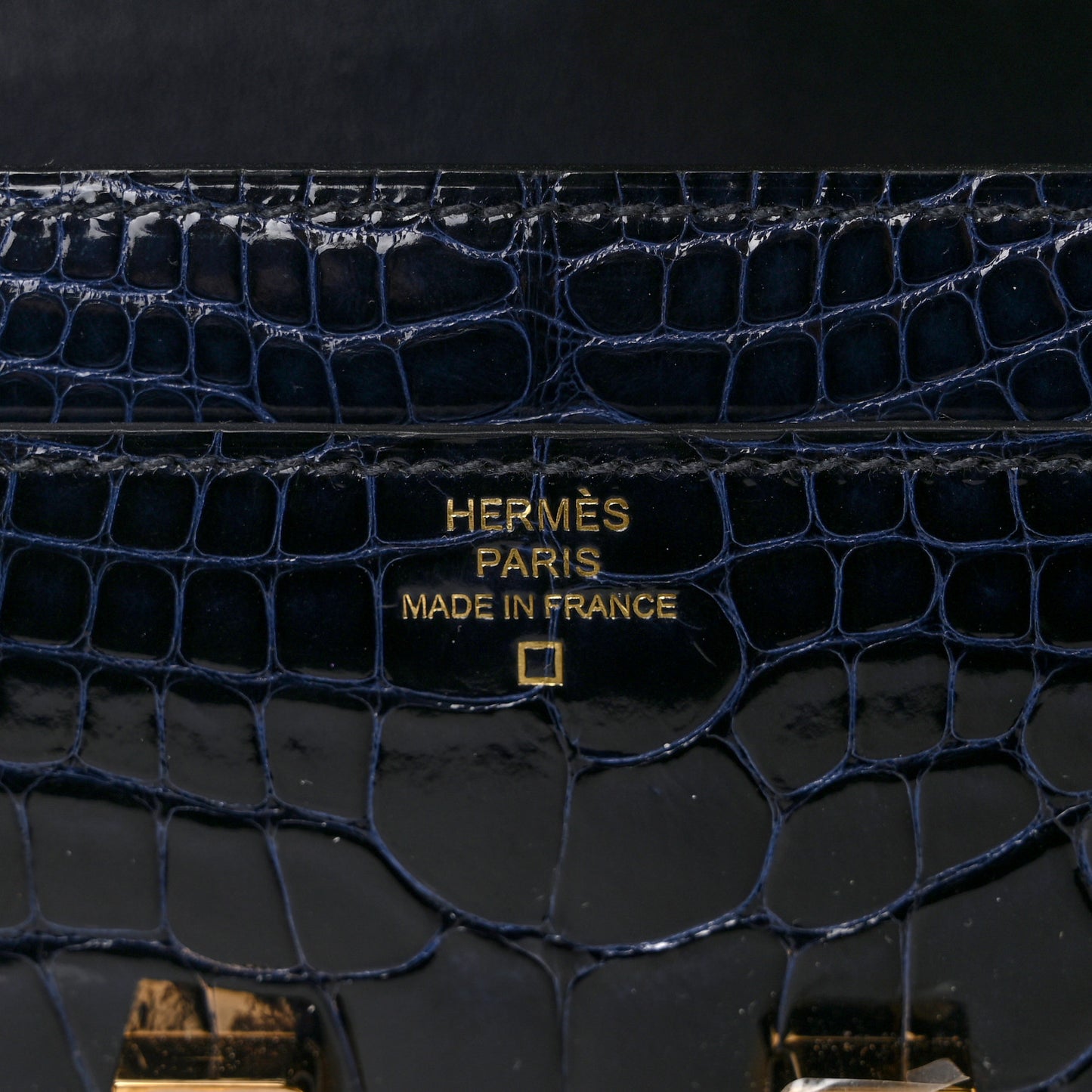 Shiny Alligator Constance Long Wallet Bleu Marine