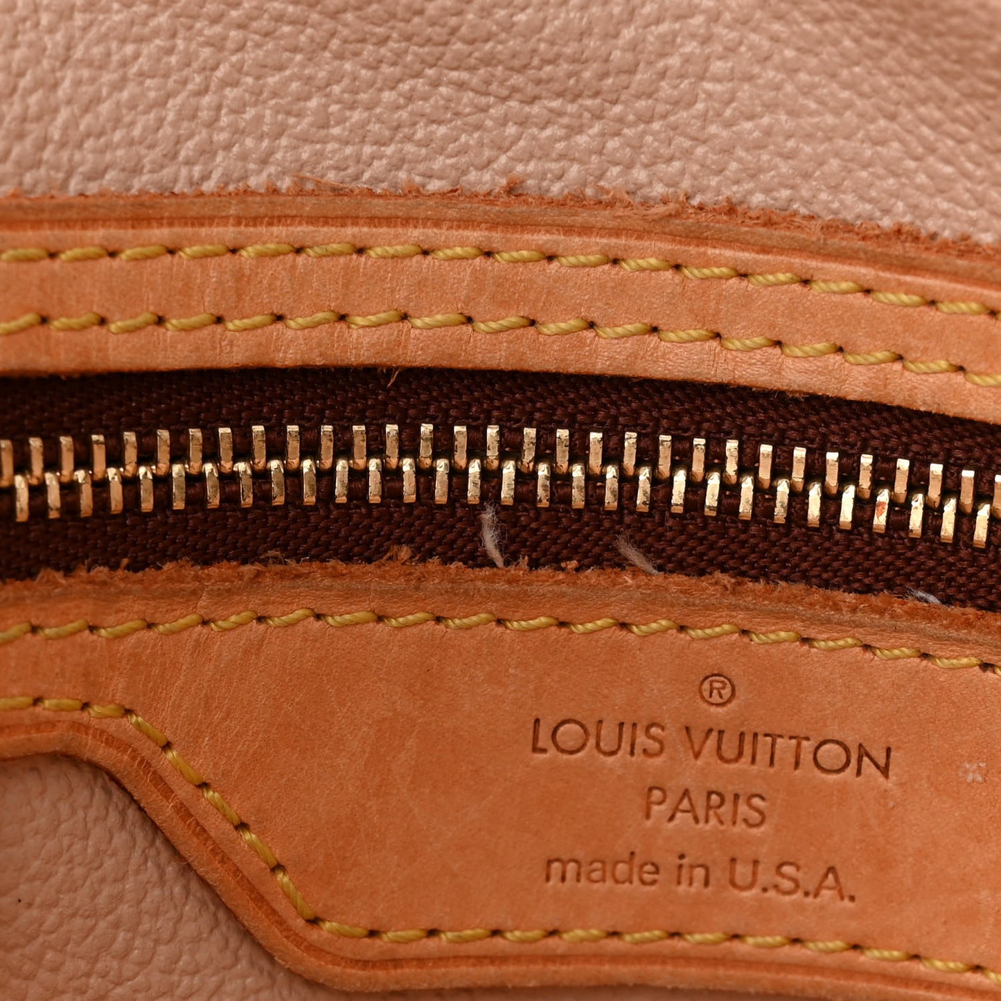 Monogram Petit Bucket 23
