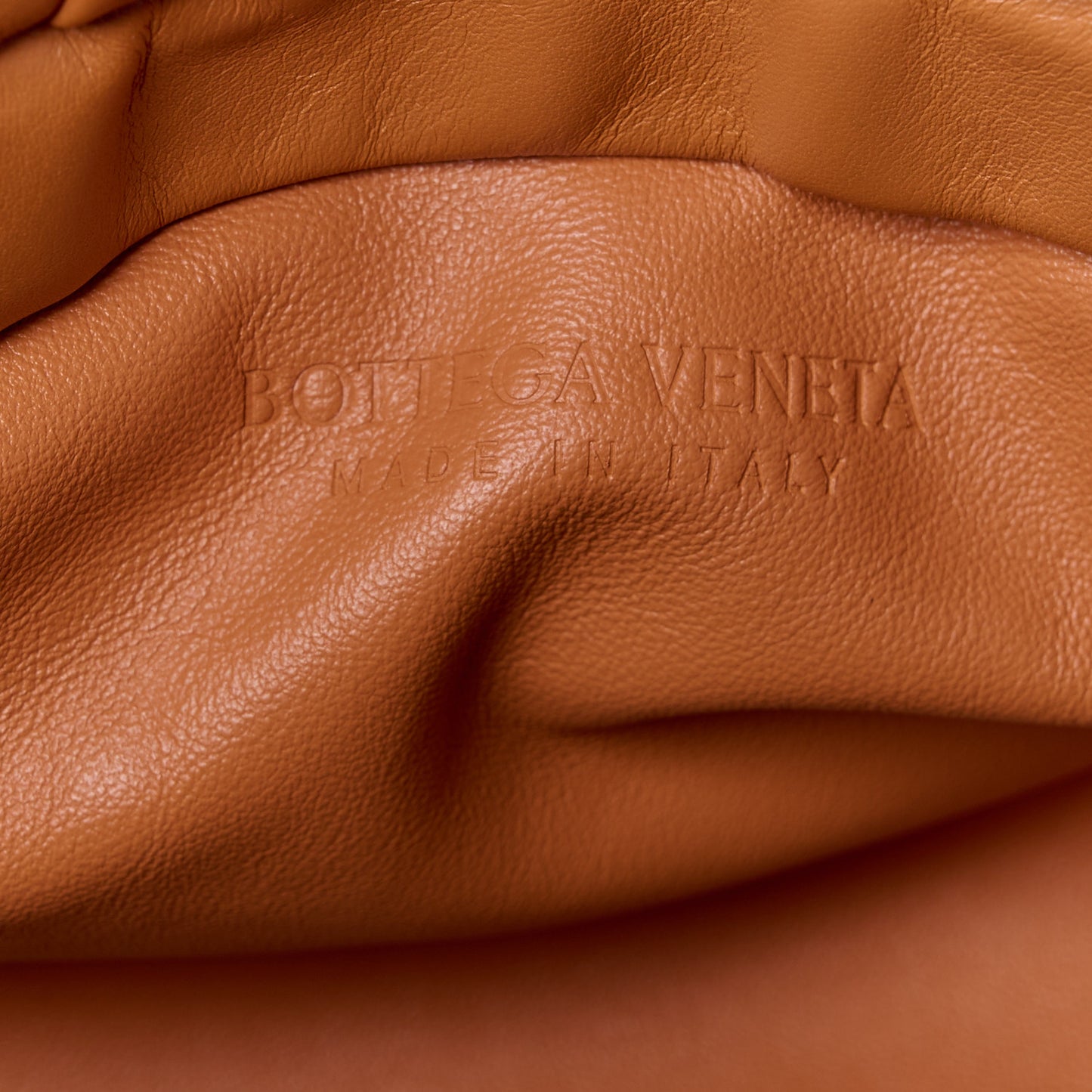 Calfskin The Pouch Chain Clay
