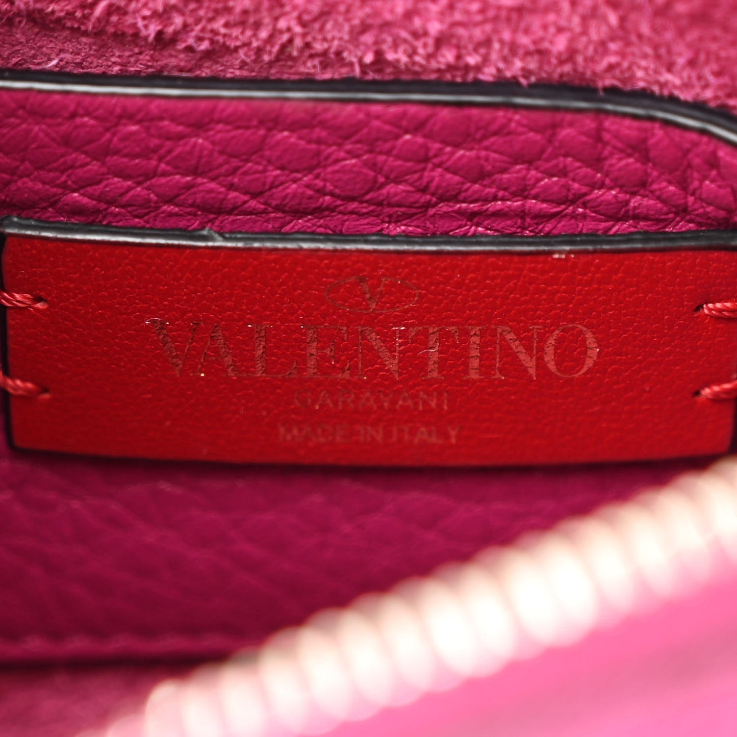 Pebbled Calfskin Small Rockstud Flip Lock Shoulder Bag Fuxia