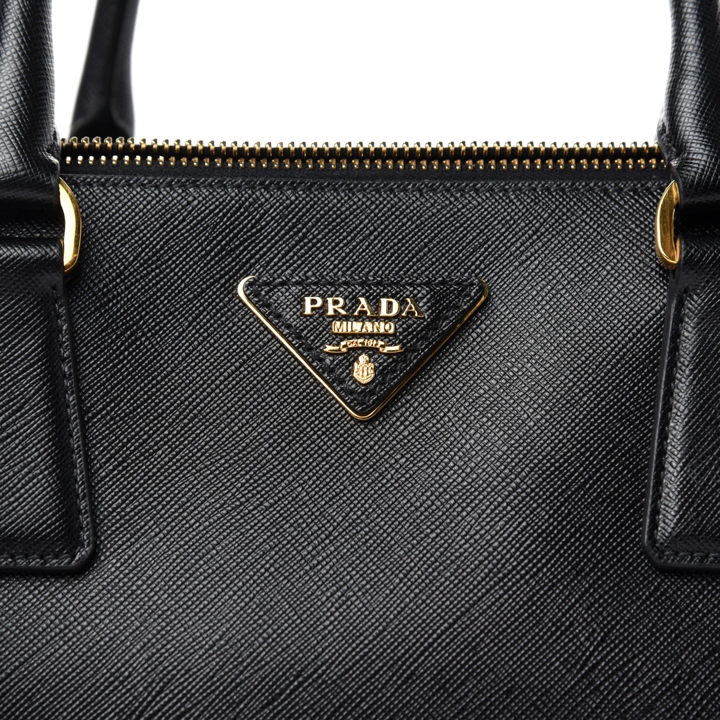 Saffiano Medium Galleria Double Zip Tote Black