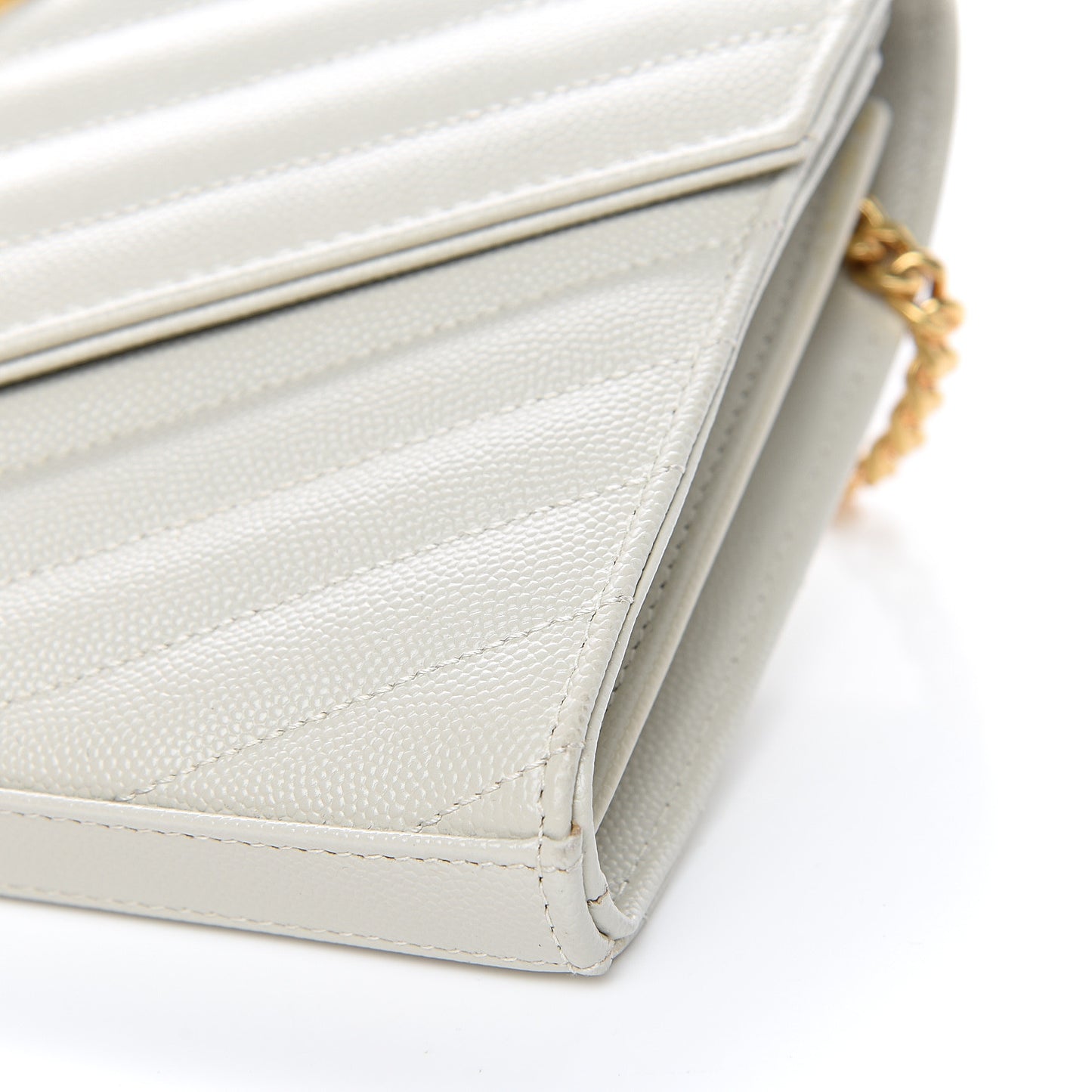 Grain De Poudre Matelasse Chevron Monogram Chain Wallet Cream