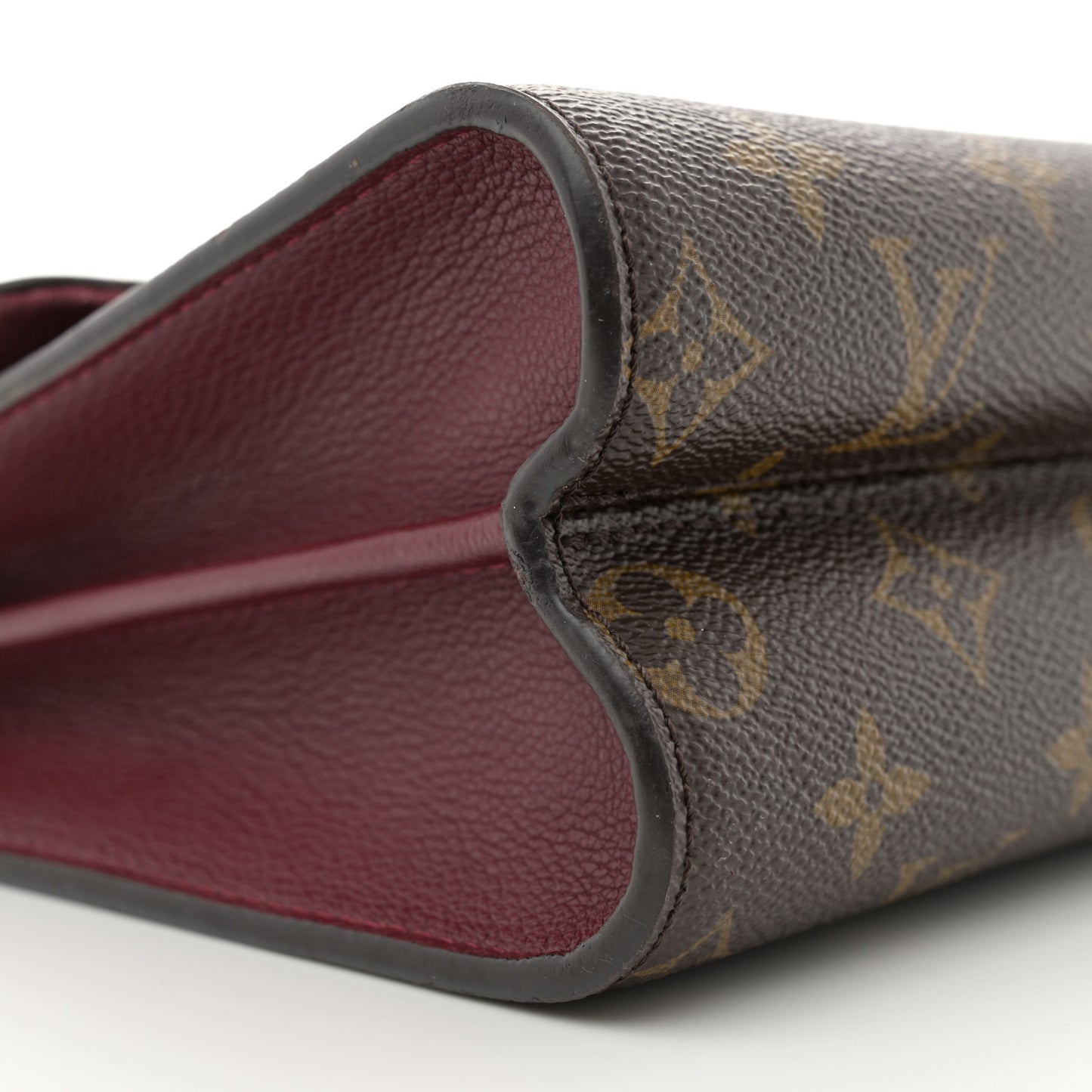 Monogram Victoire Raisin