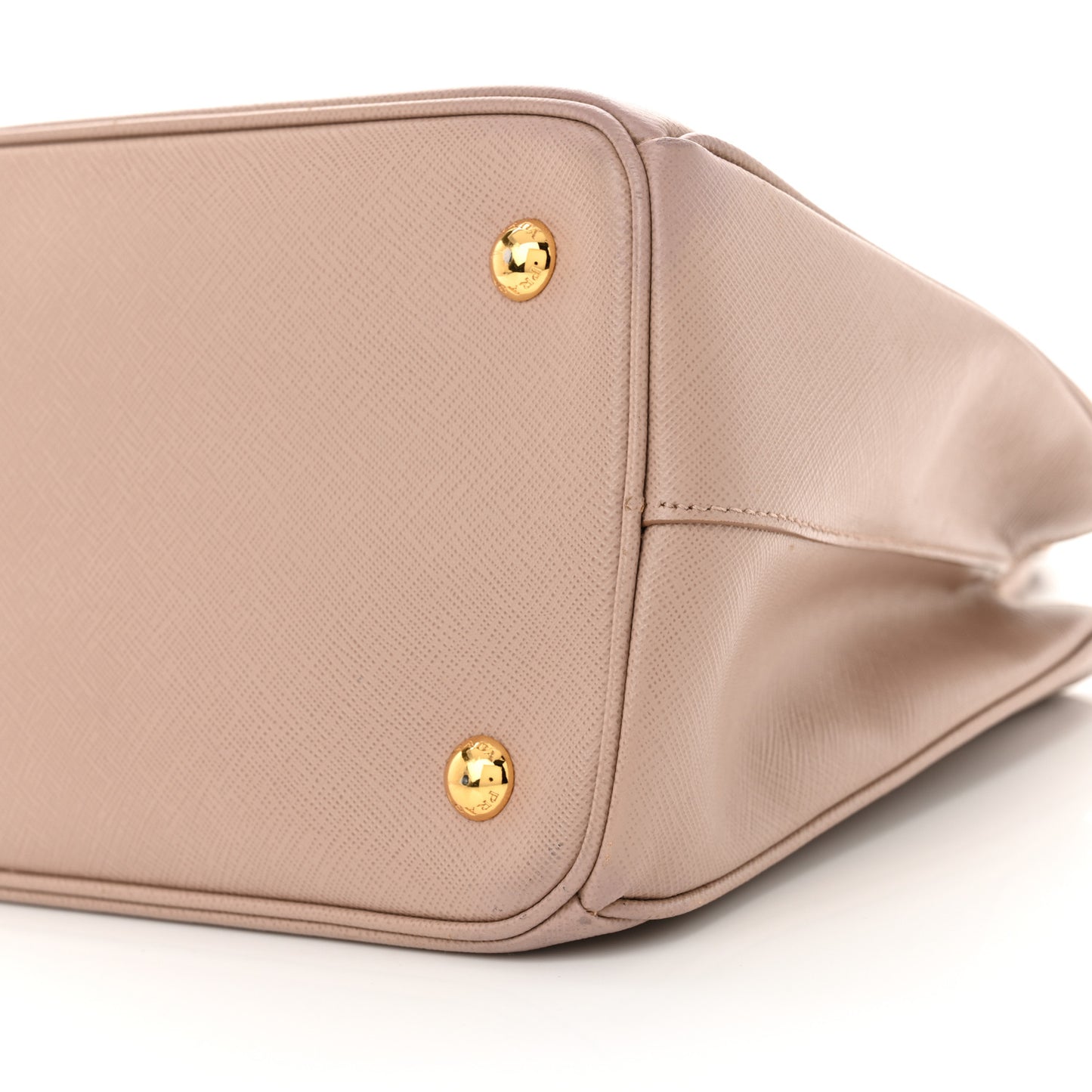 Saffiano Medium Galleria Double Zip Tote Cammeo