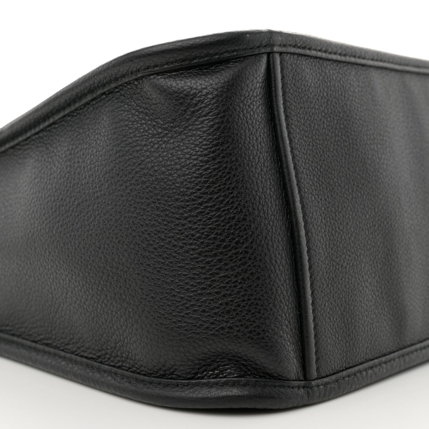Vitello Daino Soft Hobo Messenger Bag Black