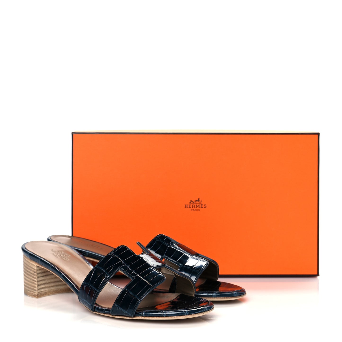 Shiny Alligator Oasis Sandals 37