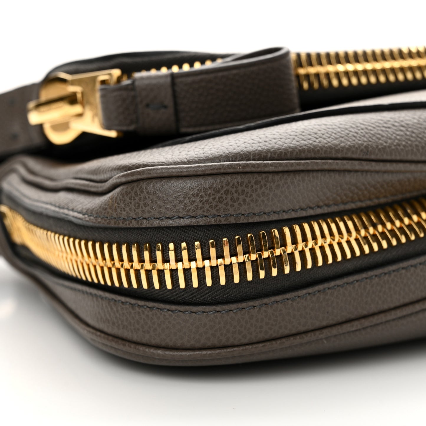 Pebbled Calfskin Medium Jennifer Graphite