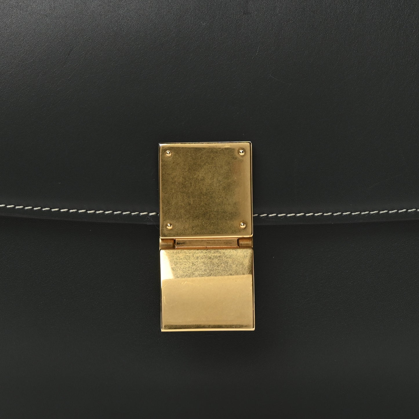 Box Calfskin Medium Classic Box Flap Bag Amazone