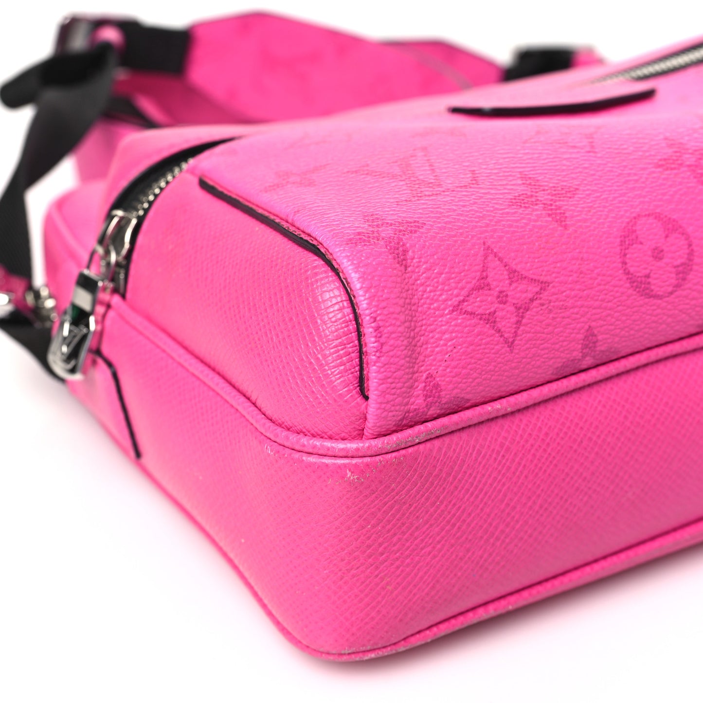 Taigarama Outdoor Messenger Fuchsia
