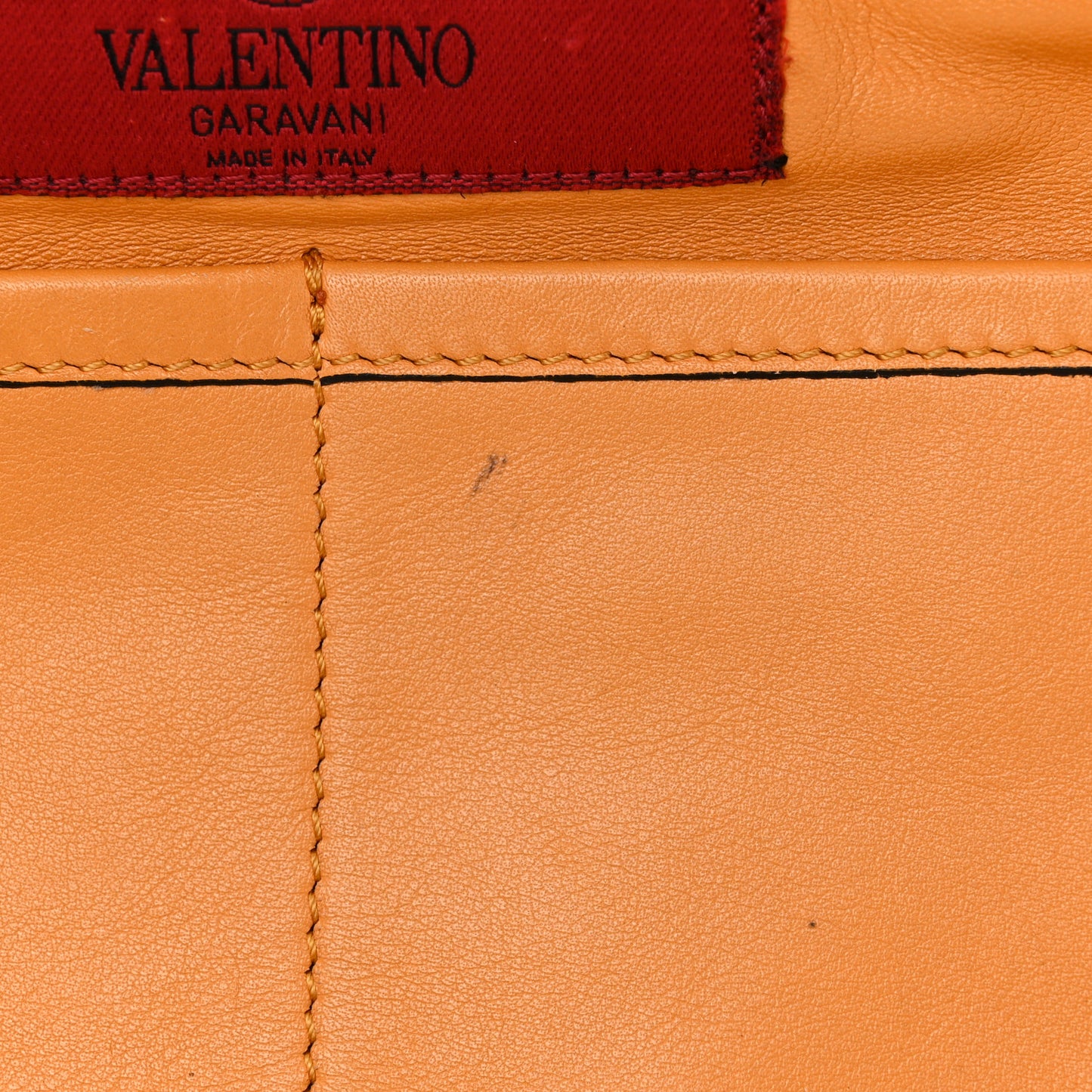 Vitello Medium Rockstud Tote Orange Fluo