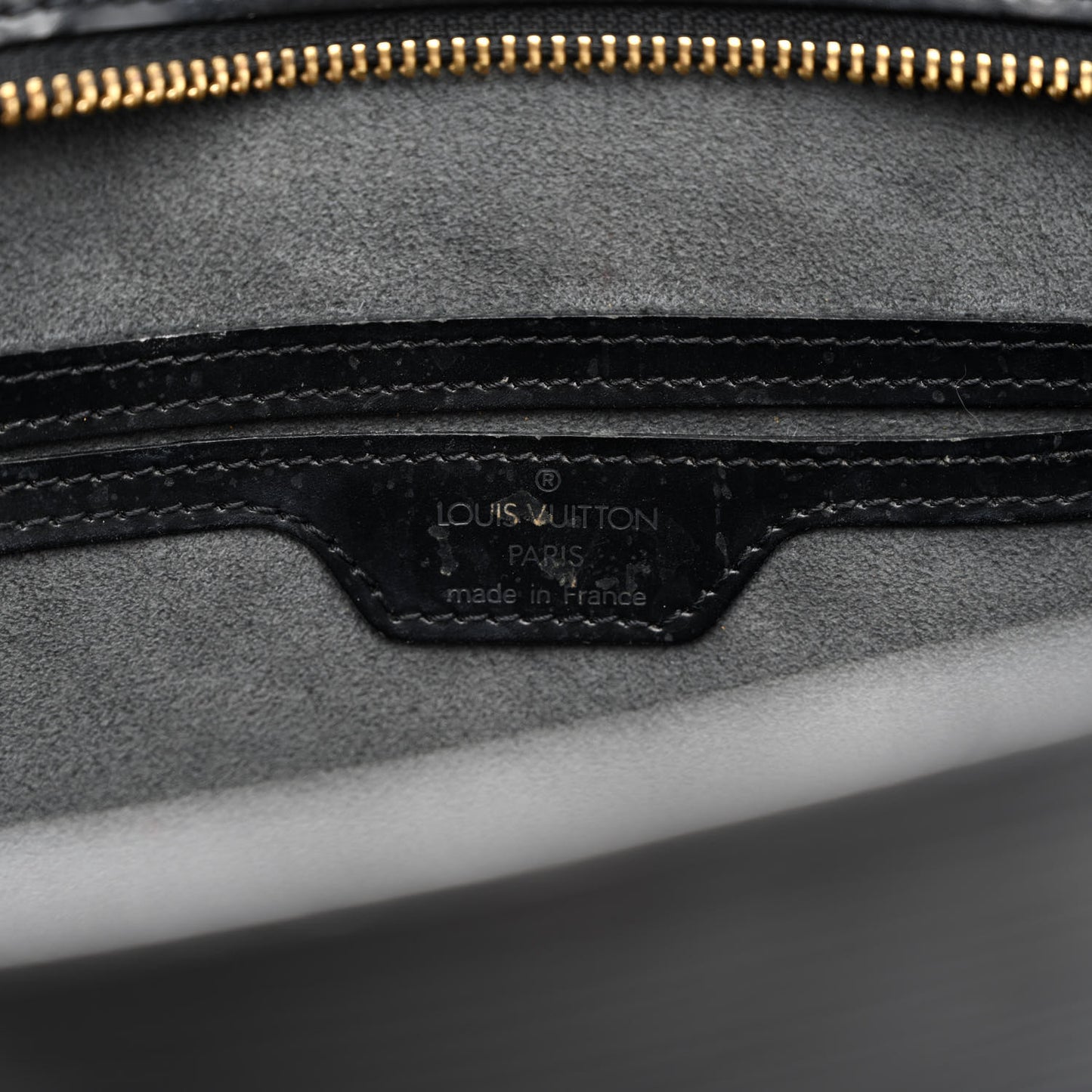 Epi Saint Jacques PM Long Straps Black