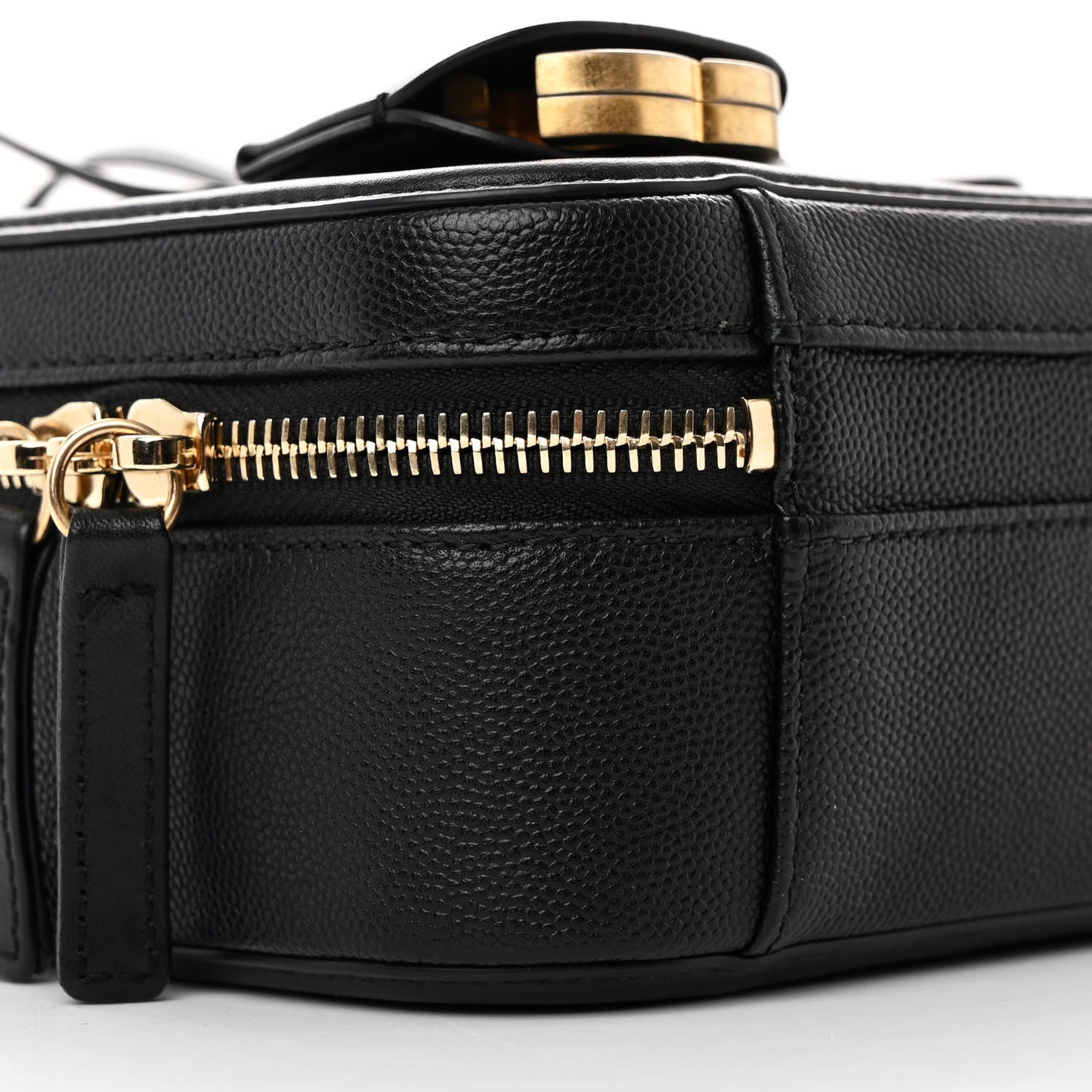 Caviar Quilted Medium CC Filigree Vanity Case Black