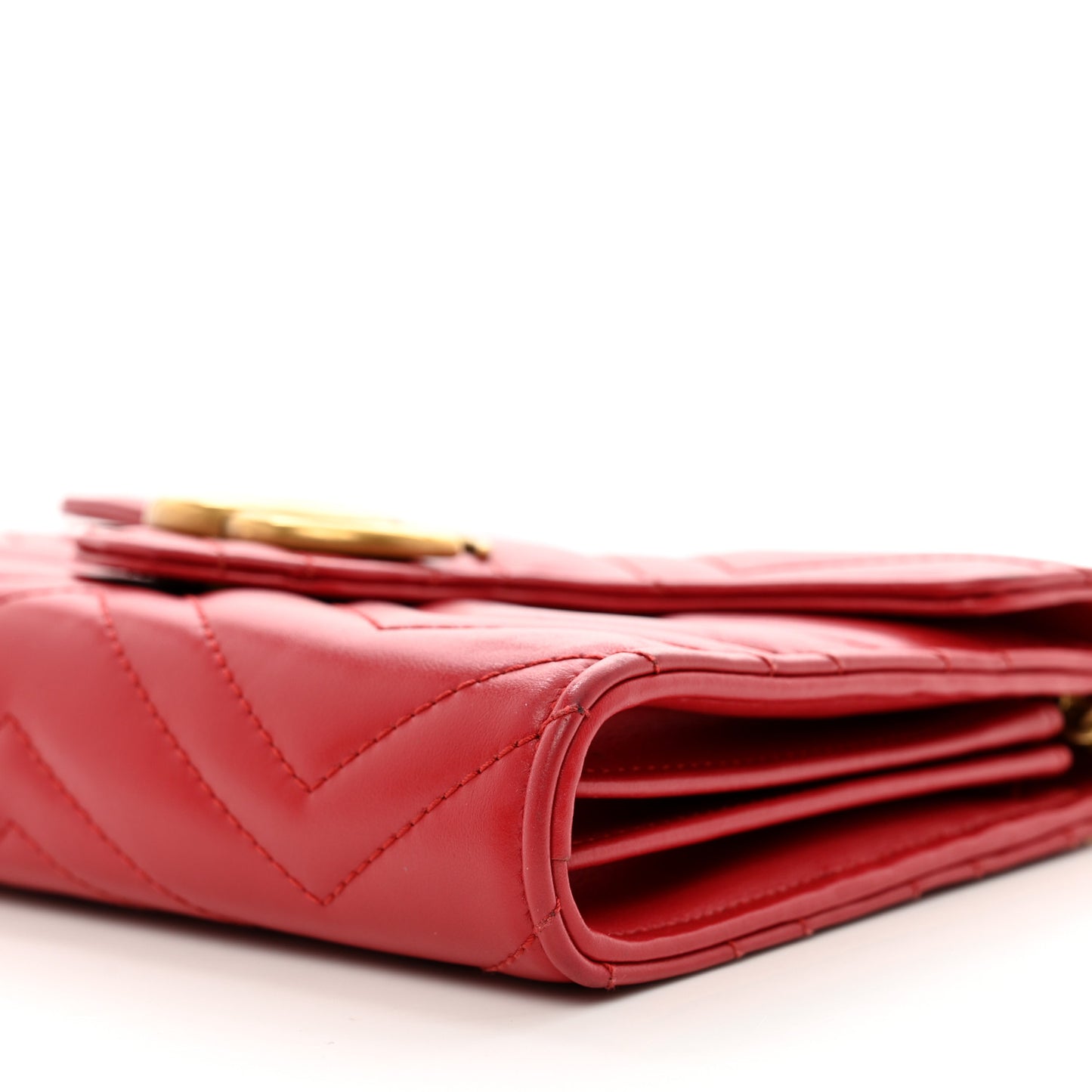 Calfskin Matelasse GG Marmont Chain Wallet Hibiscus Red