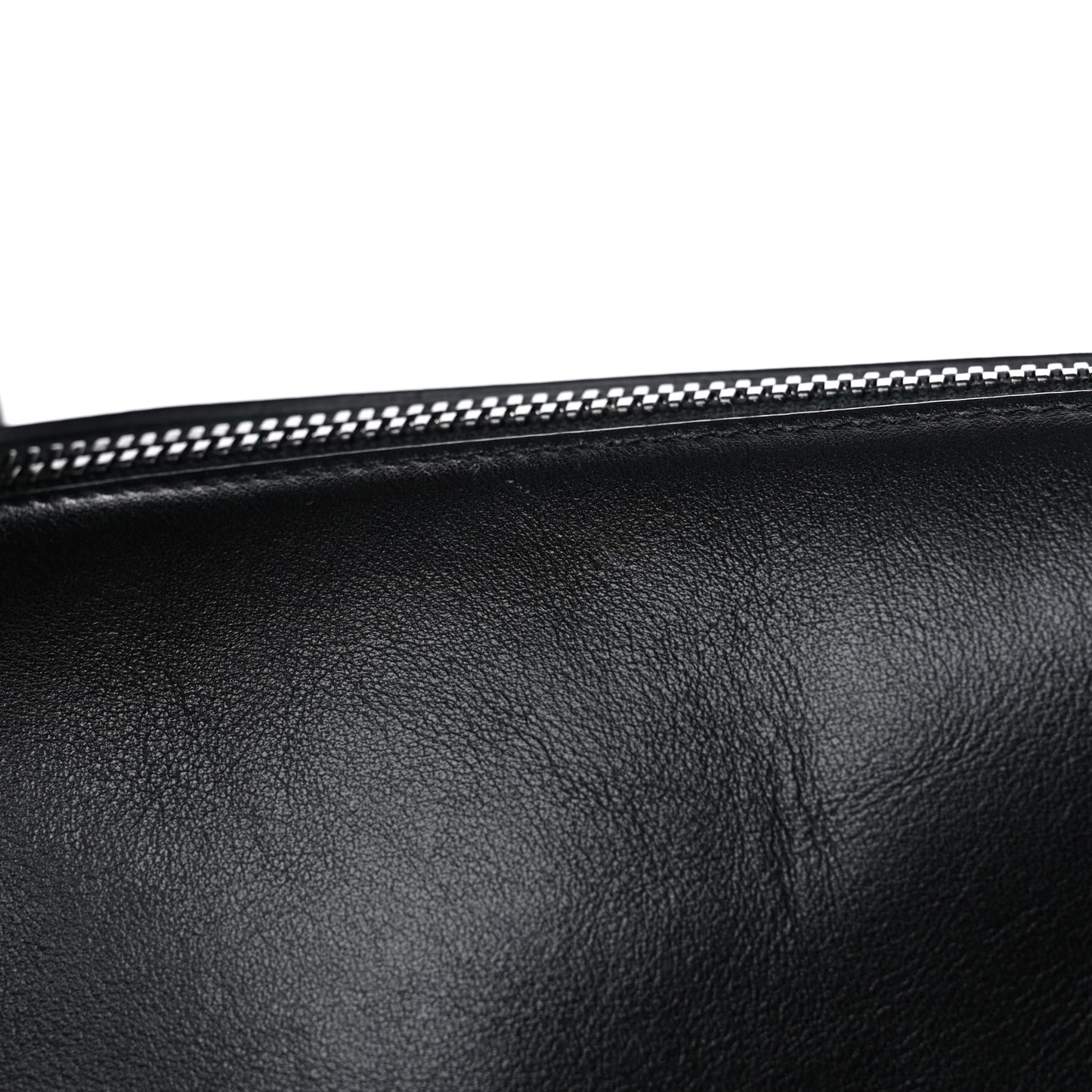Smooth Calfskin Medium Soft Antigona Black