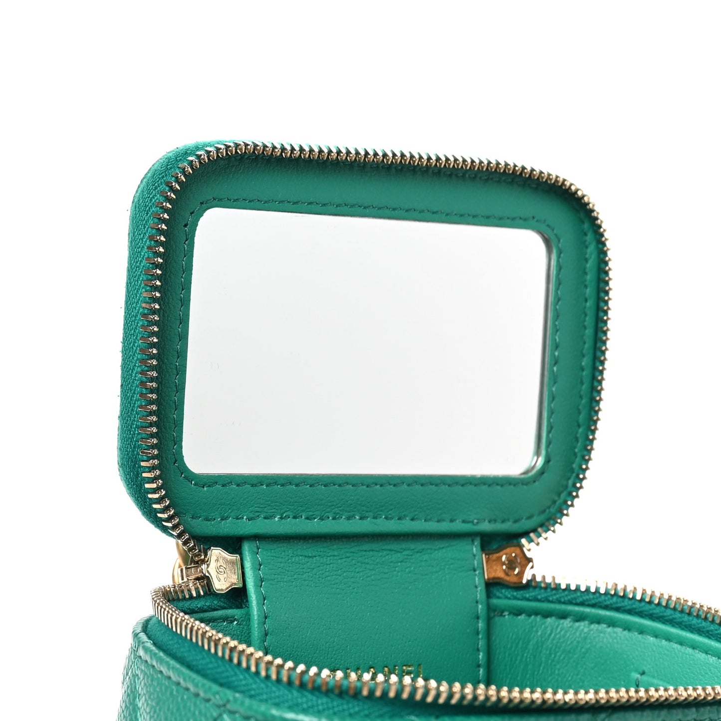 Caviar Quilted Sweetheart Mini Vanity Case Green