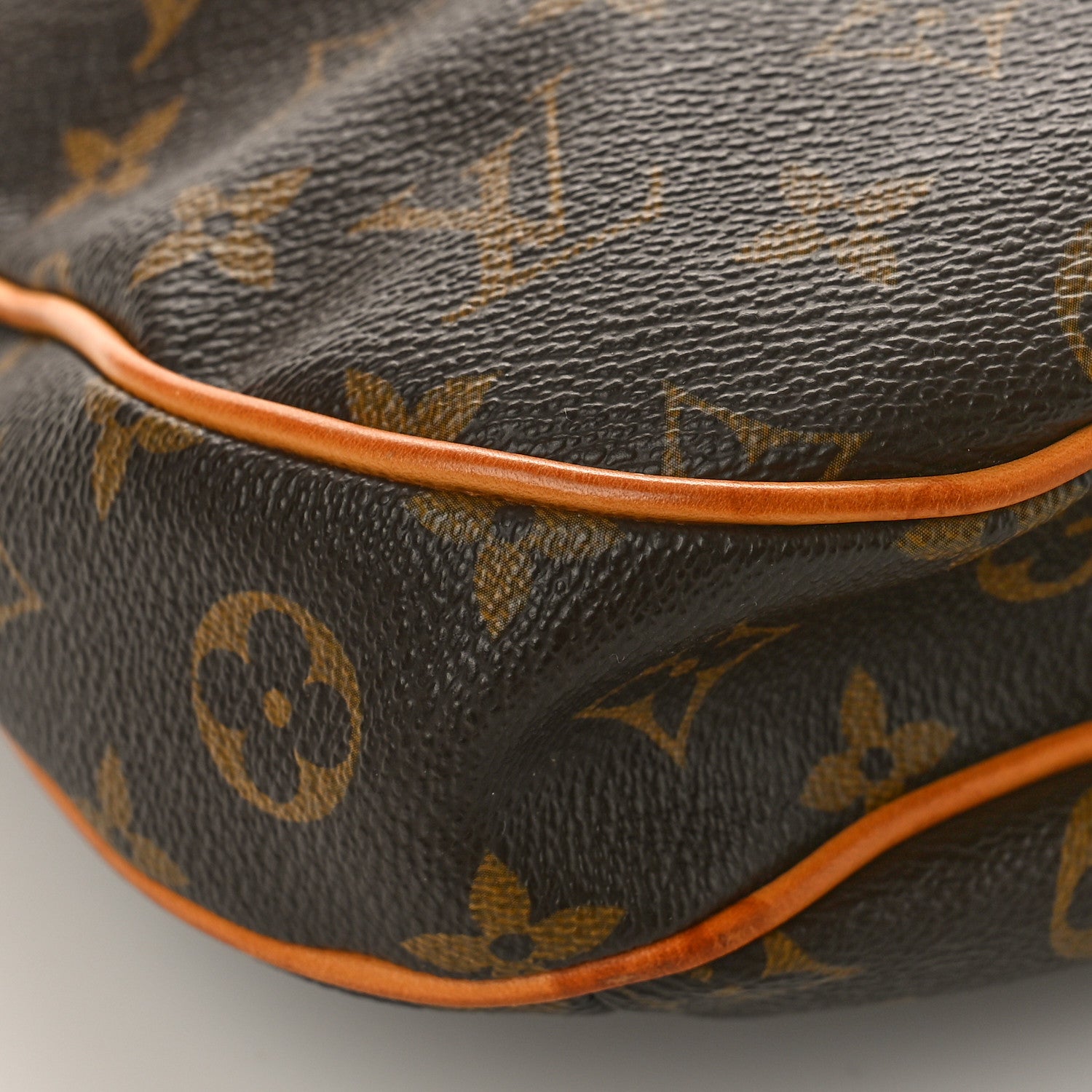 Louis Vuitton Monogram Odeon MM 7 of 11